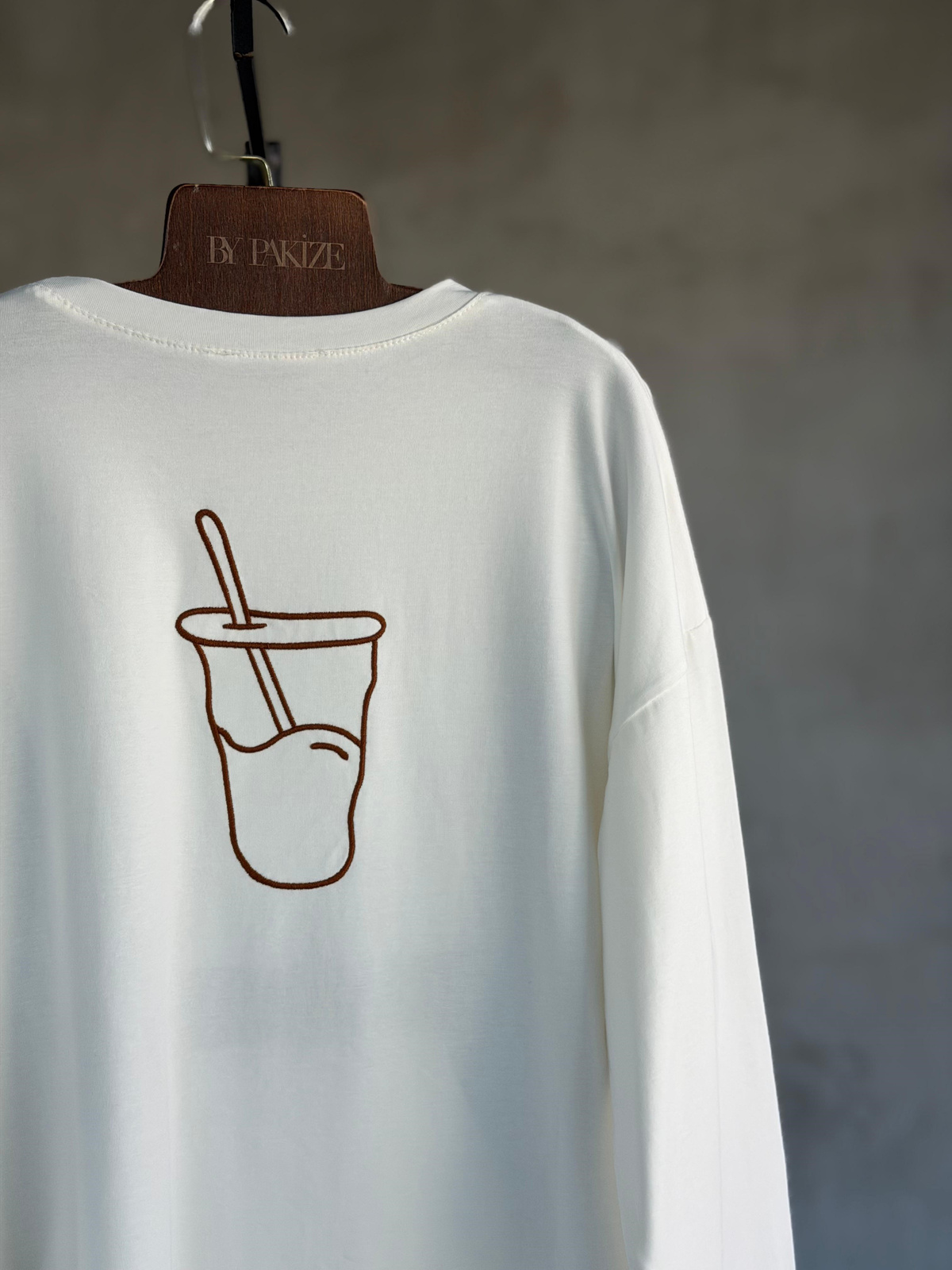  Basic Oversize Ön Arka Nakışlı Coffee Tişört (Beyaz)