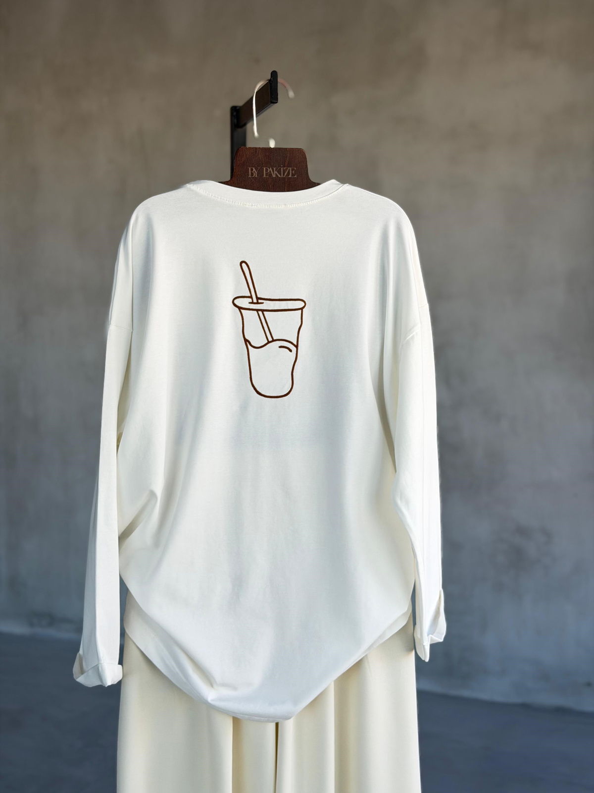  Basic Oversize Ön Arka Nakışlı Coffee Tişört (Beyaz)