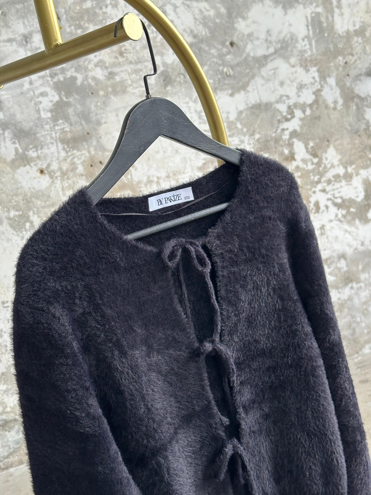 Angora Bağlama Detaylı Hırka (Siyah)