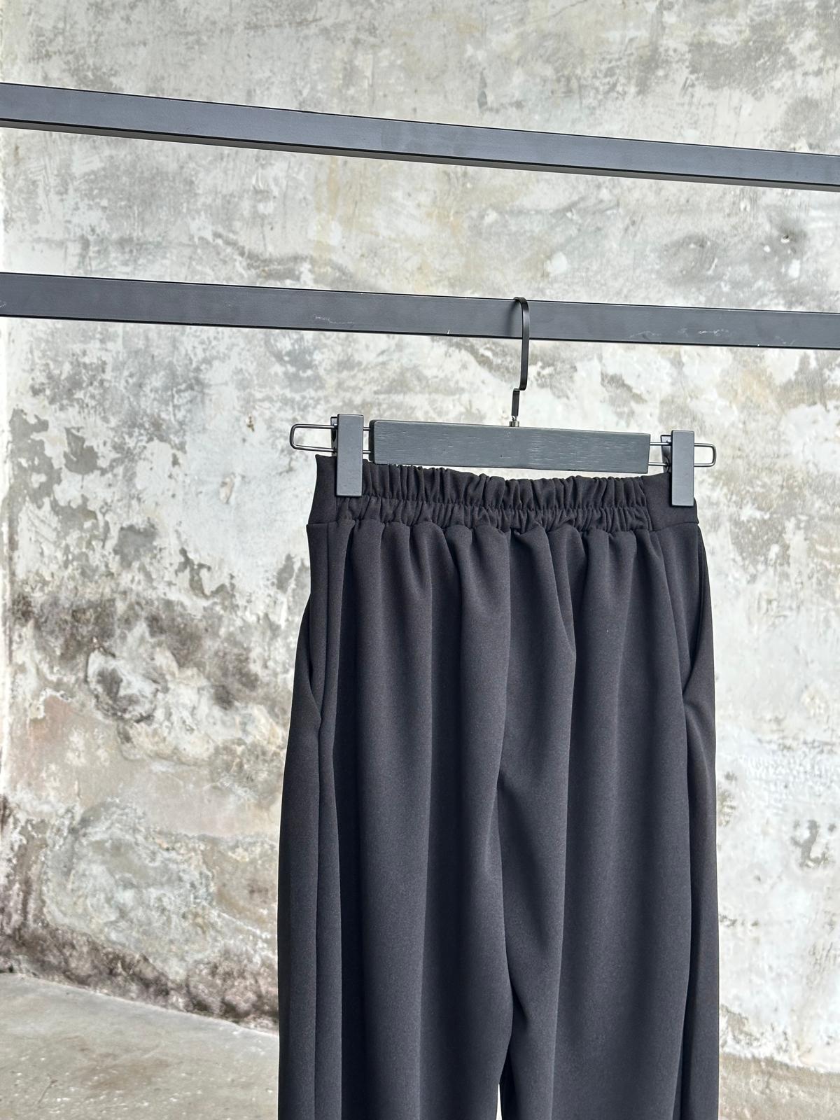 Arkası Lastikli Balon Pantolon (Siyah)