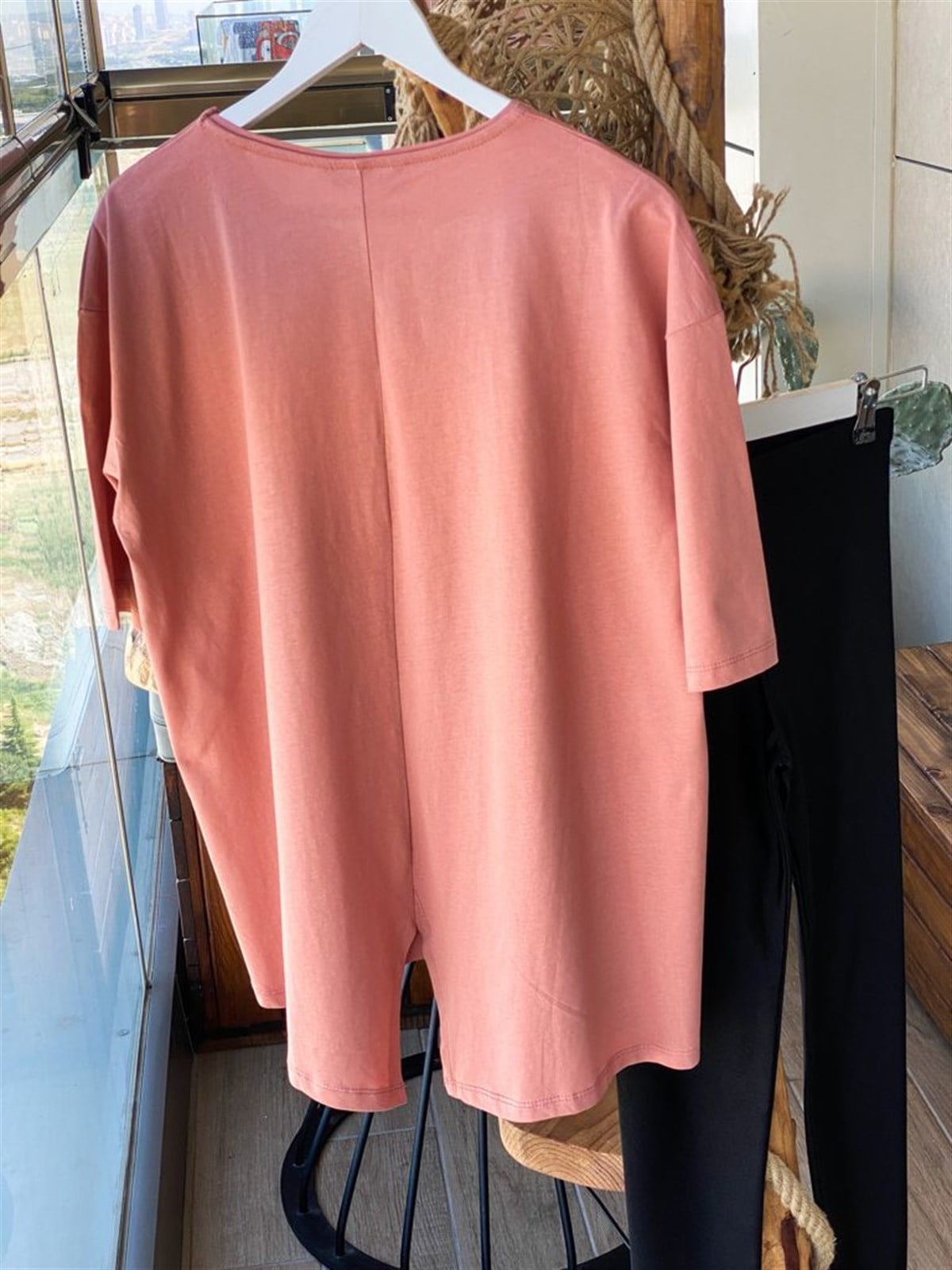 Arkası Yırtmaçlı Tunik Salaş Tshirt (Soğan)