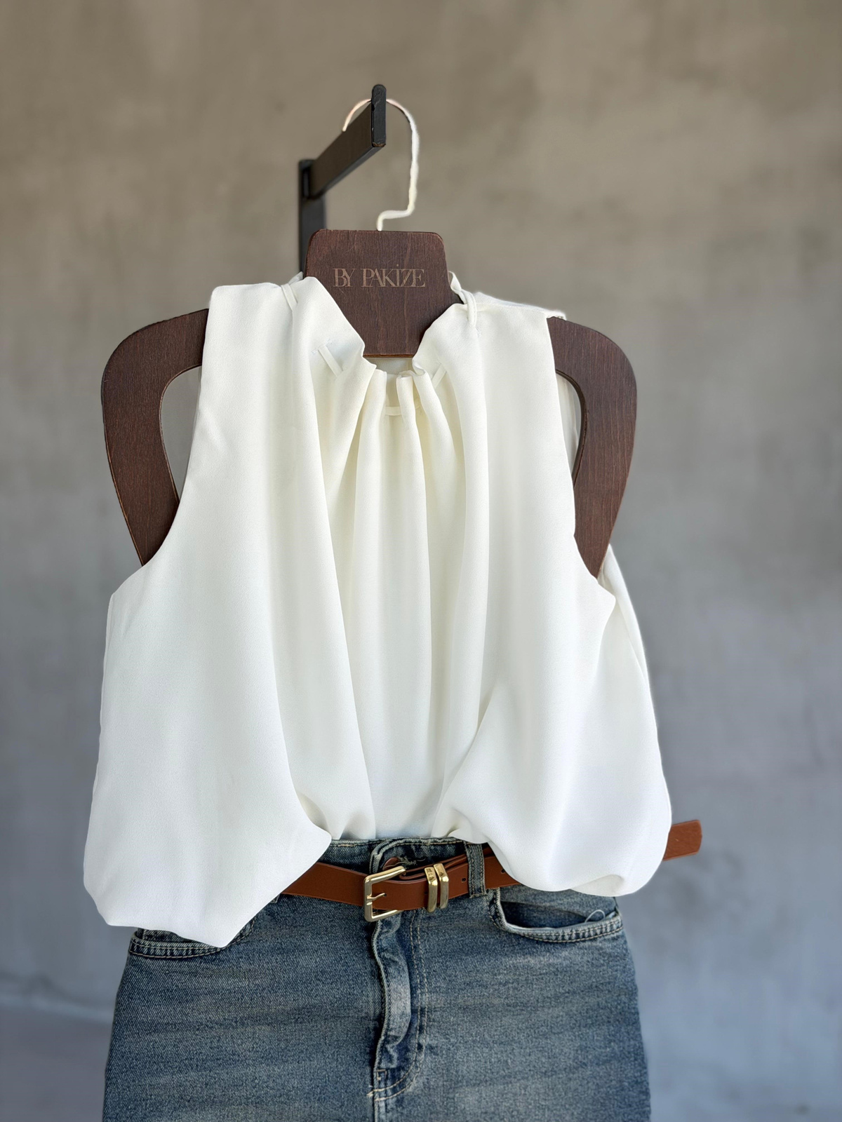 Bağlamalı Drape Yaka Balon Model Krep Bluz (Beyaz)