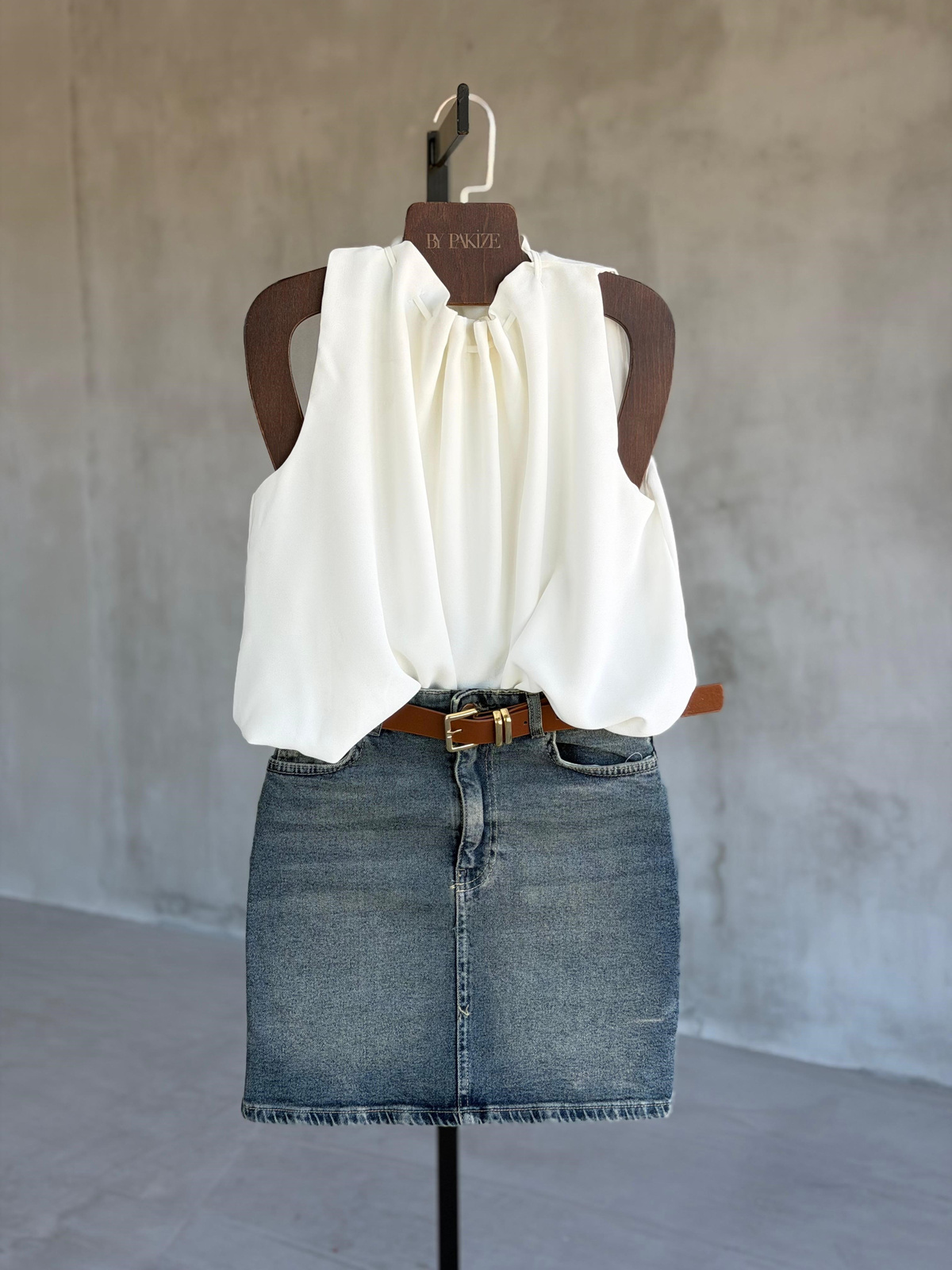 Bağlamalı Drape Yaka Balon Model Krep Bluz (Beyaz)