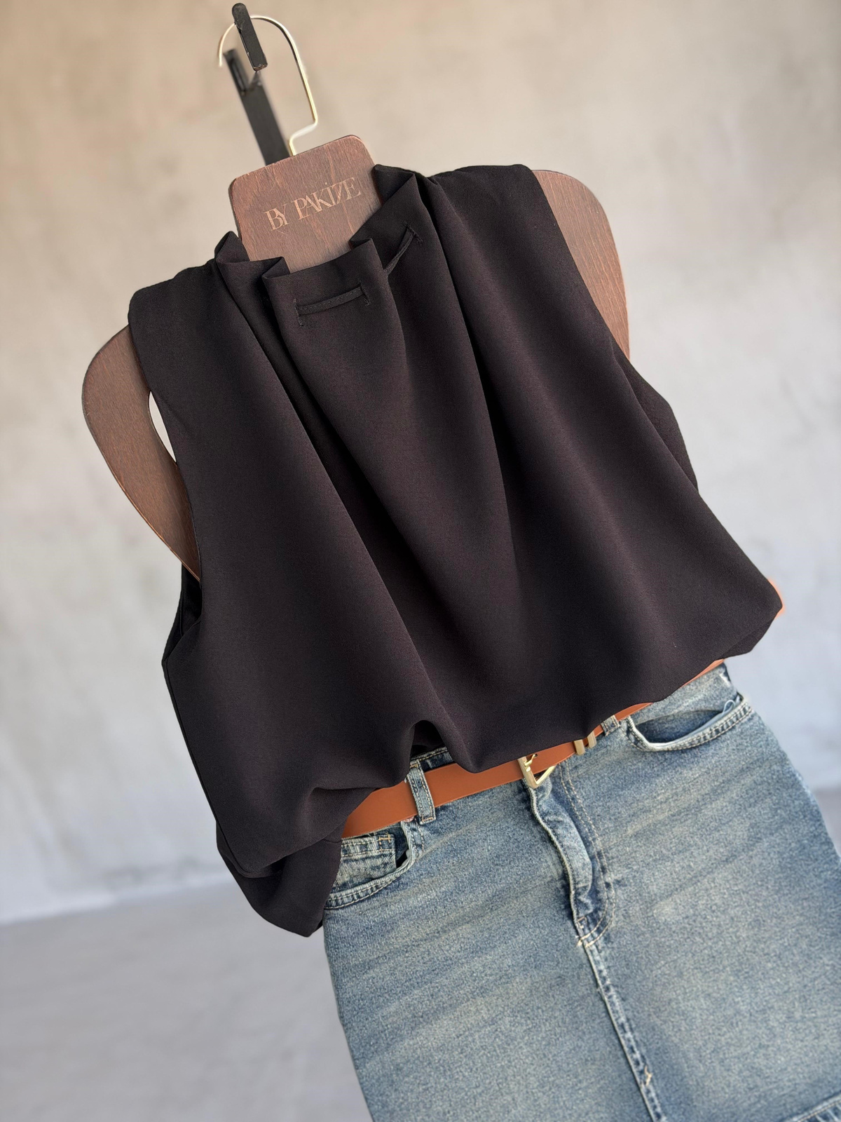 Bağlamalı Drape Yaka Balon Model Krep Bluz (Siyah)