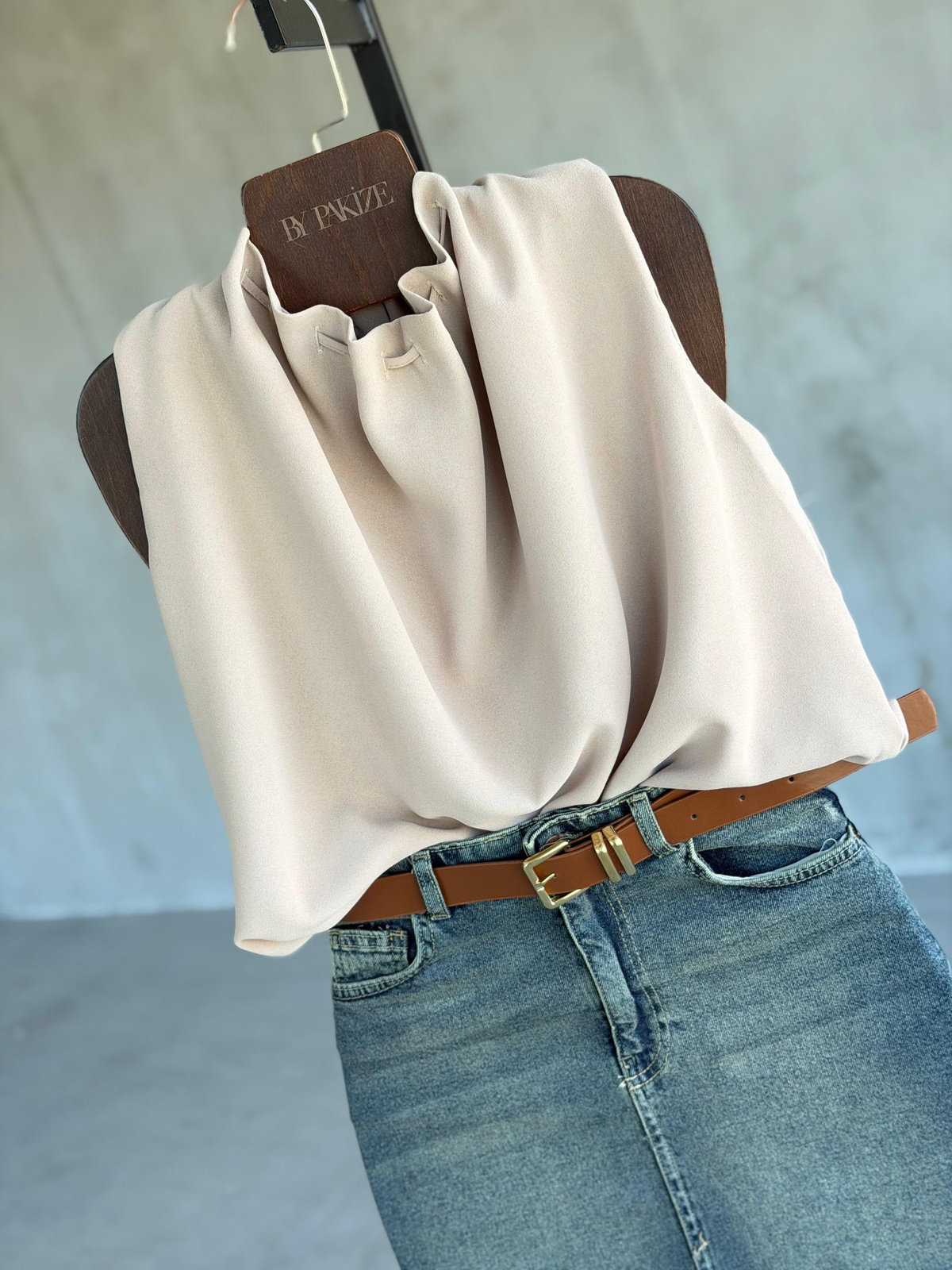 Bağlamalı Drape Yaka Balon Model Krep Bluz (Taş)