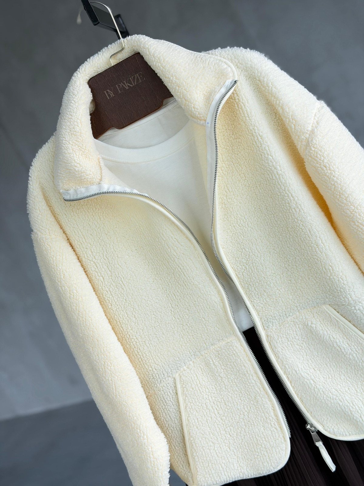 Basic Fermuarlı Peluş Teddy Ceket (Krem)