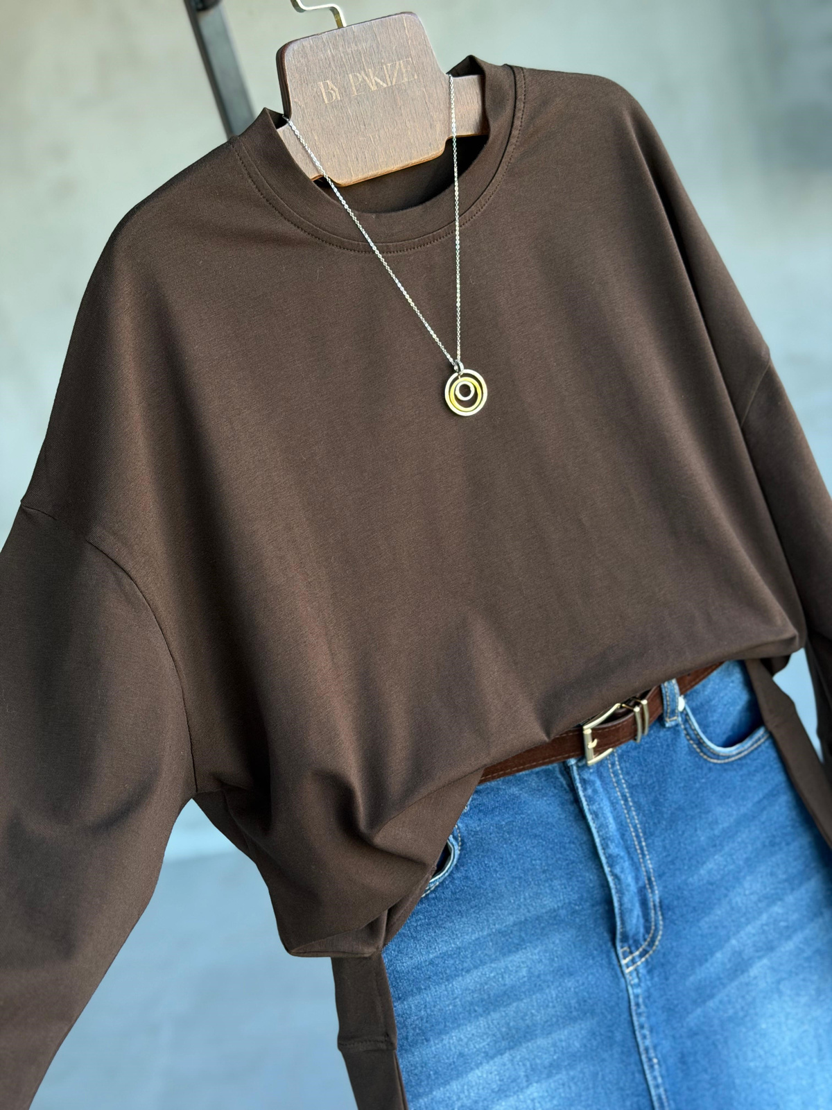 Basic Manşet Kollu Yırtmaç Detaylı Sweat (Kahve)