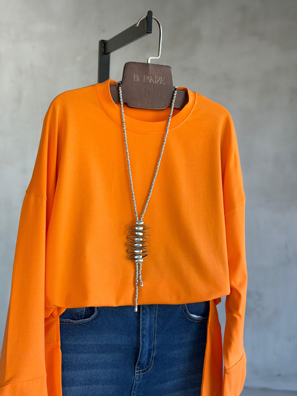 Basic Manşet Kollu Yırtmaç Detaylı Sweat (Oranj)