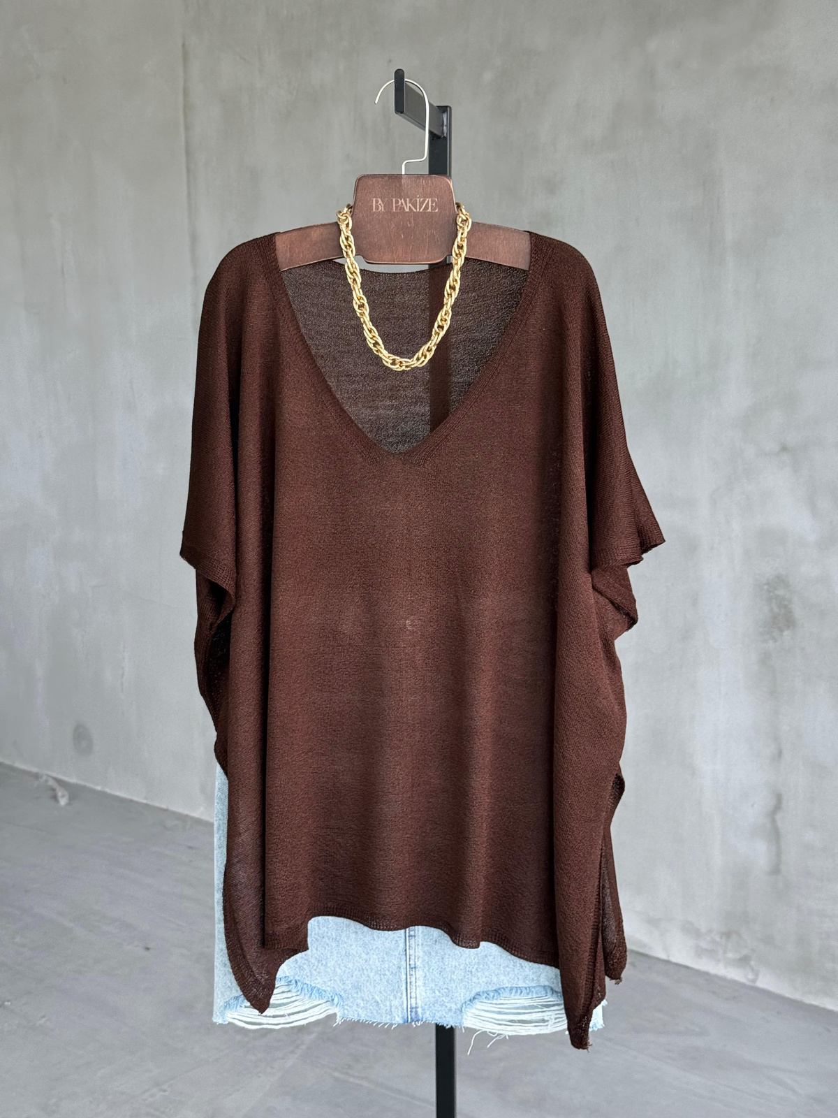 Basic Oversize Merserize Yan Yırtmaç Triko (Kahve)