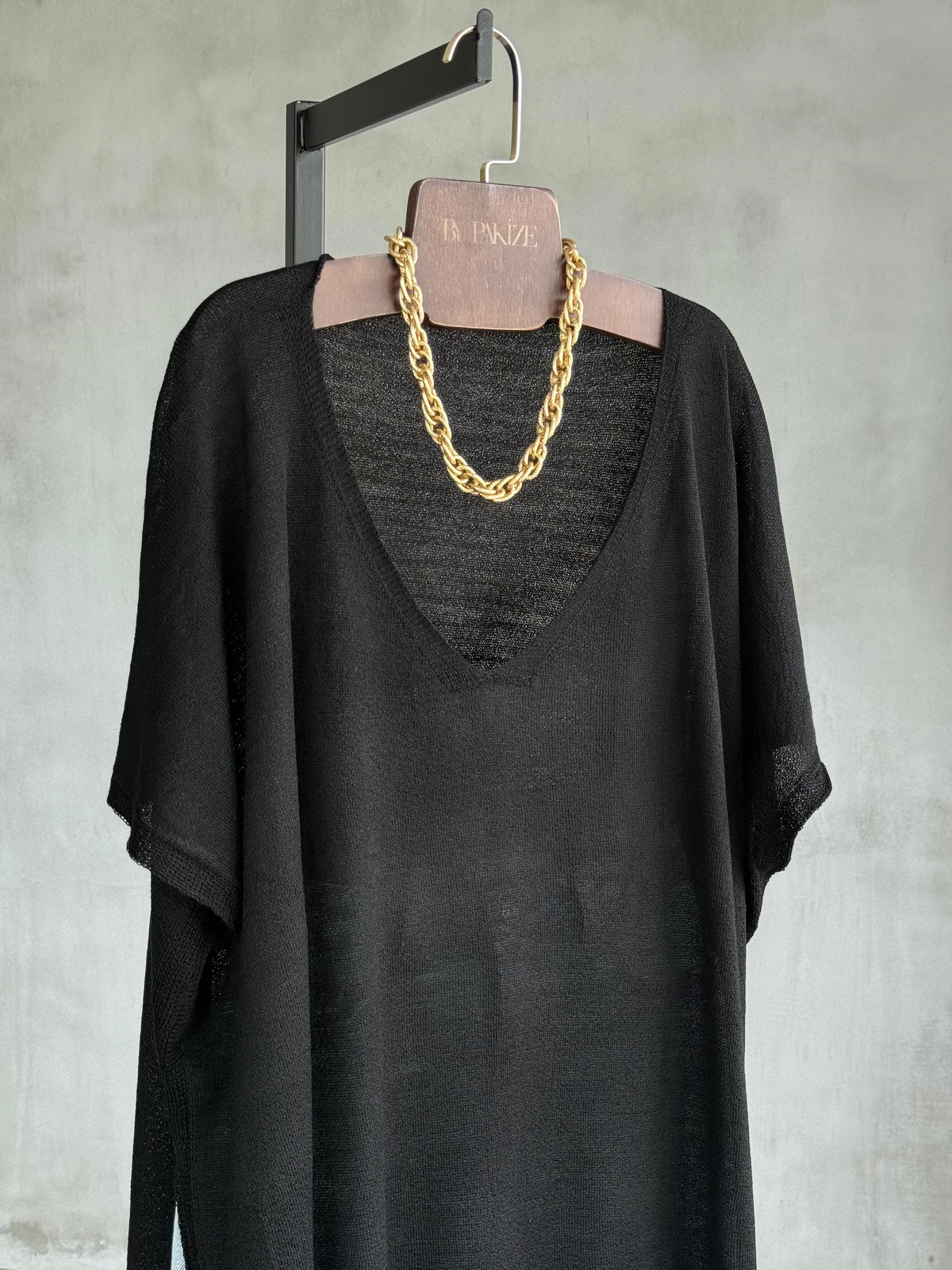 Basic Oversize Merserize Yan Yırtmaç Triko (Siyah)