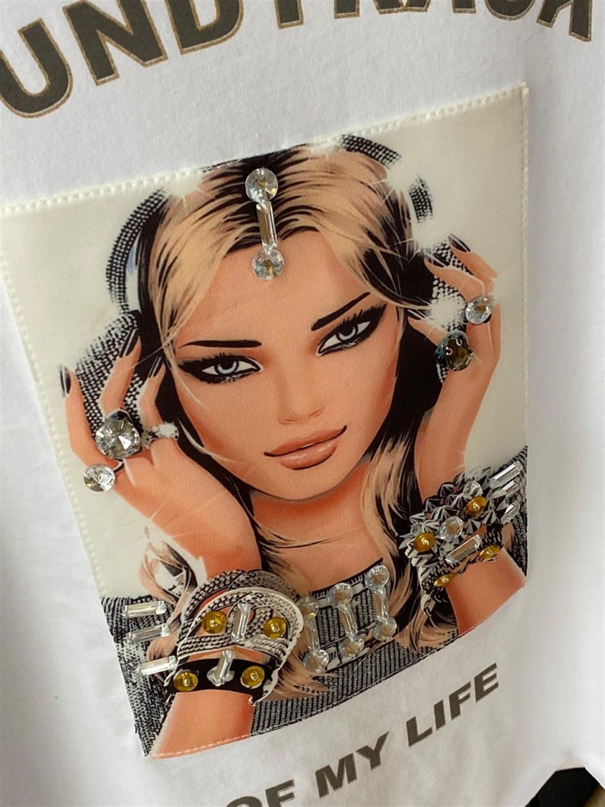 Baskı Üzerine Özel Taş İşçilikçi Tshirt