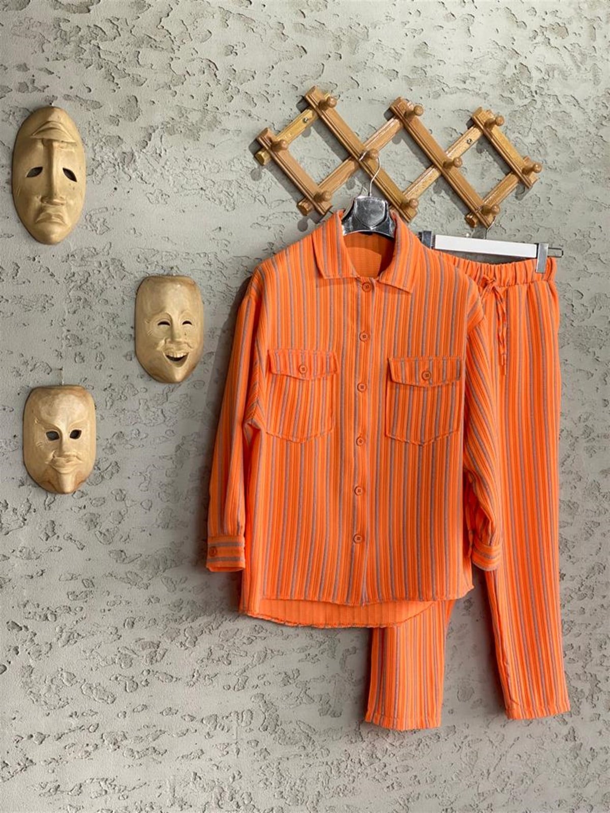 Bej Çizgili Takım (Oranj)
