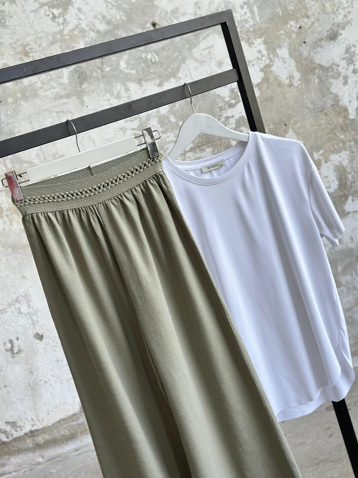 Bel Lastik Nakış Detaylı Organik Pantolon (Haki)