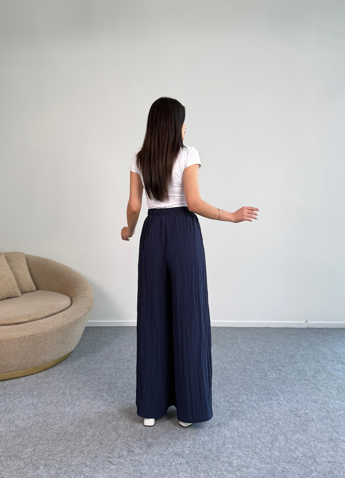 Belden Bağlama Detaylı Kırışık Pantolon (Lacivert)