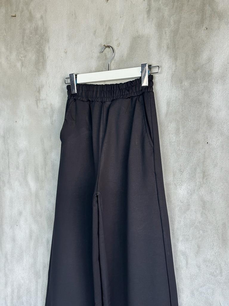 Belden Lastikli Bol Paça Eşofman Pantolon (Siyah)