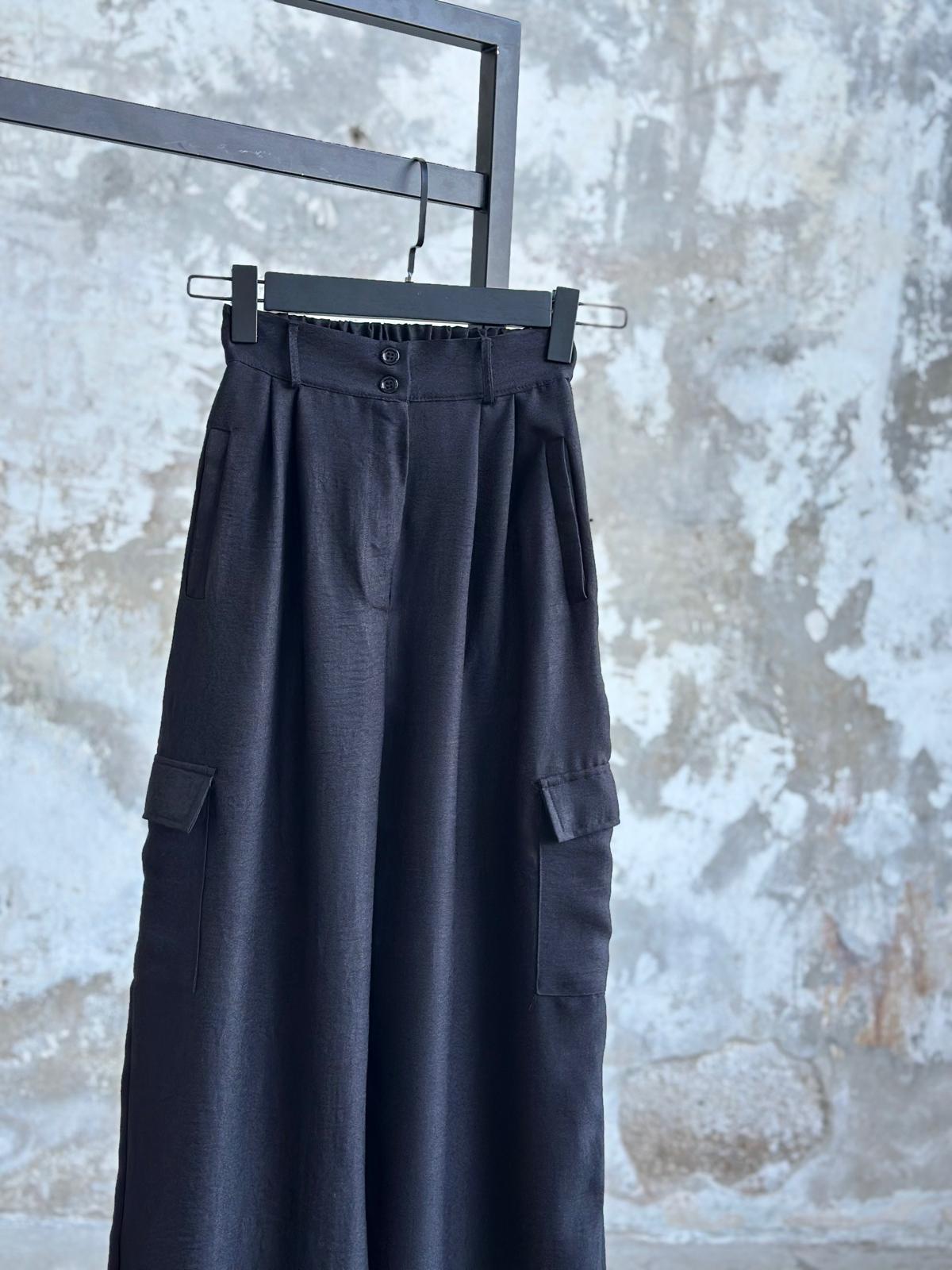 Belden Lastikli Kargo Cep Detaylı Pantolon (Siyah)