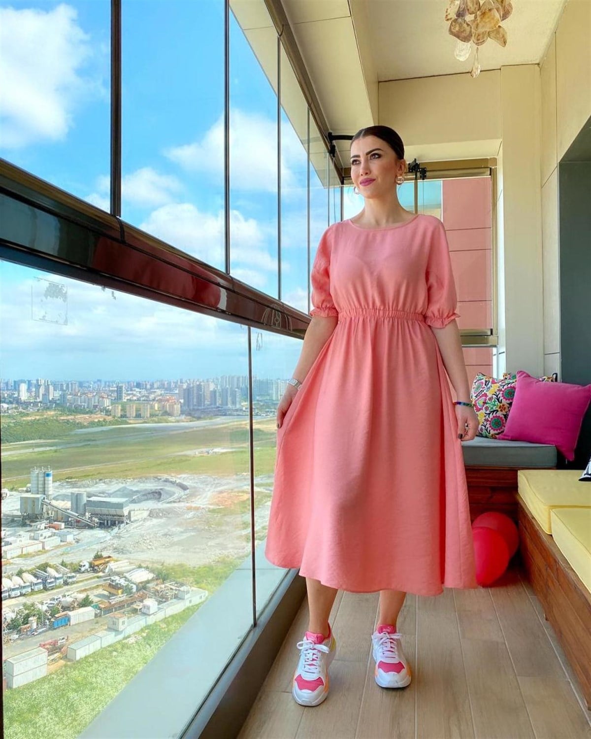 Beli Lastikli Yan Cepli Aerobin Kumaş Elbise (PUDRA)