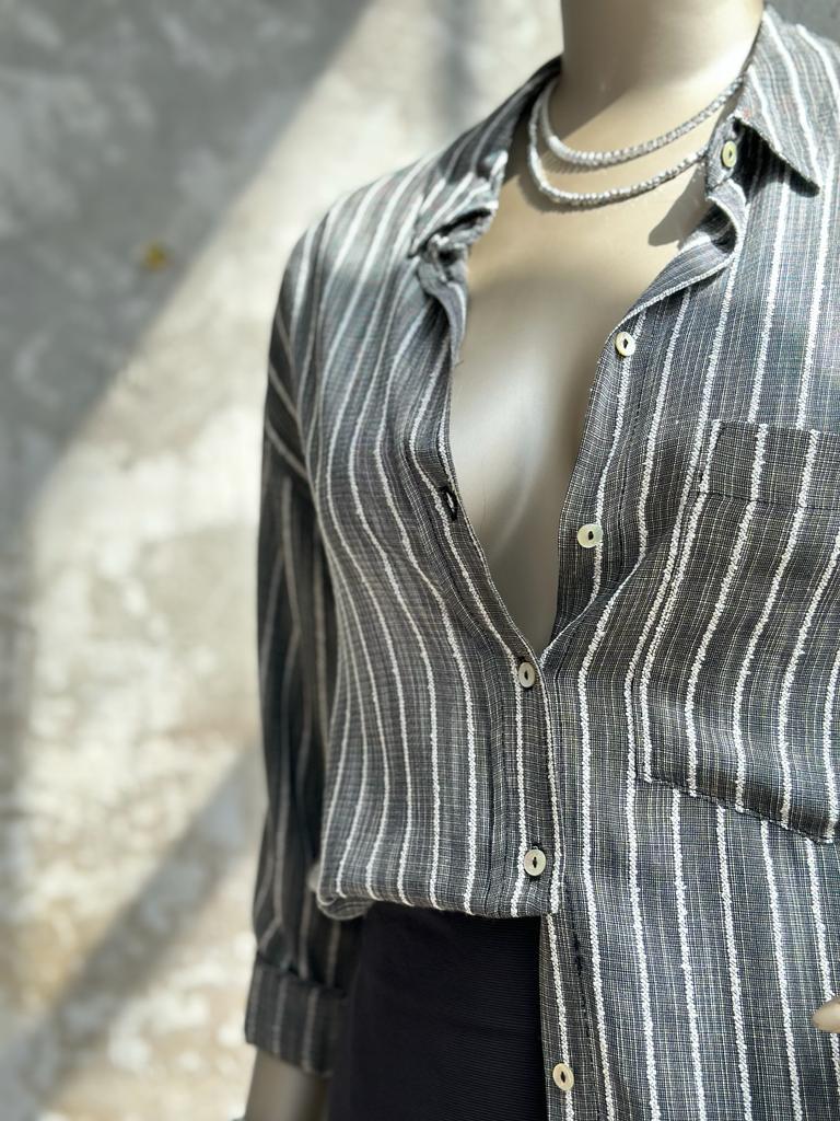 Beyaz Çizgili Oversize Kadın Gömlek (Antrasit)