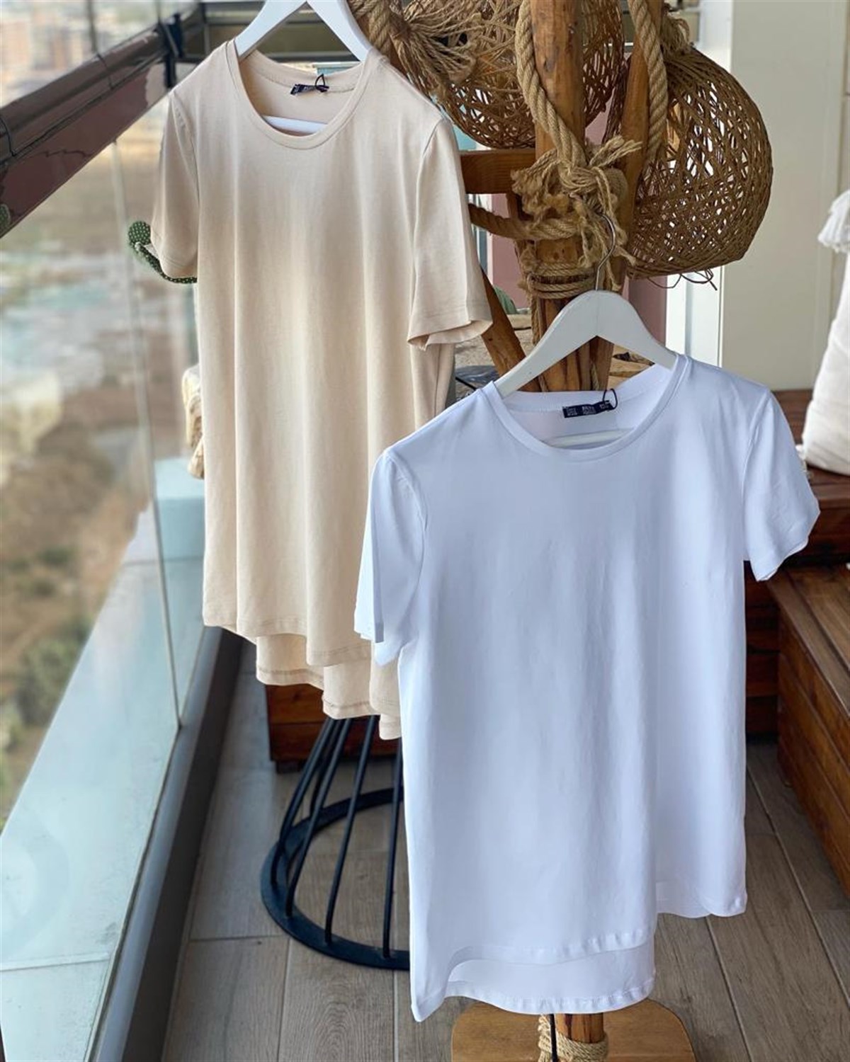 Bisiklet Yaka Basic Tshirt (Beyaz&Bej)