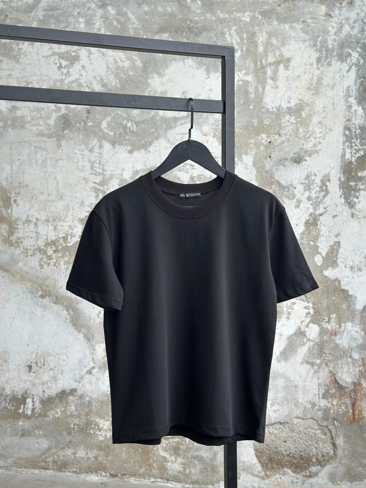 Bisiklet Yaka Oversize Tişört (Siyah/Gri)