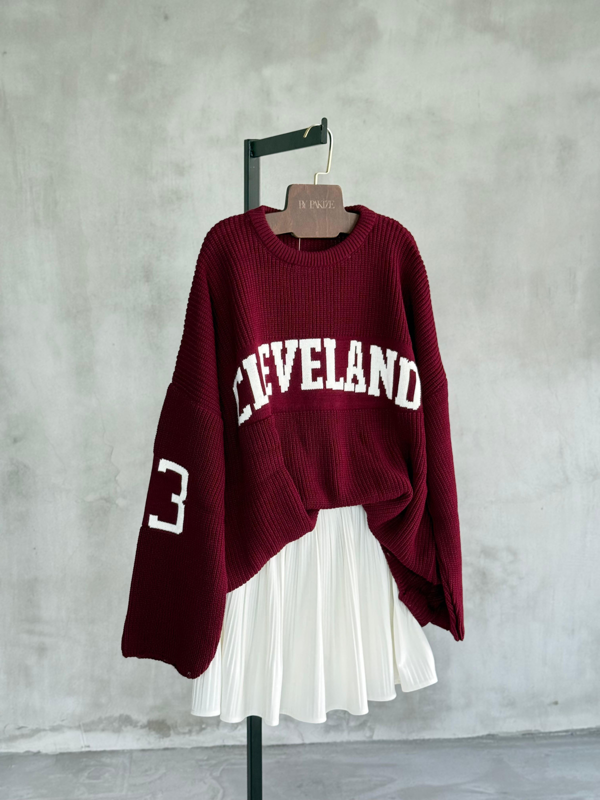 Bisiklet Yaka Yazı Baskı Detaylı Oversize Kazak (Bordo)