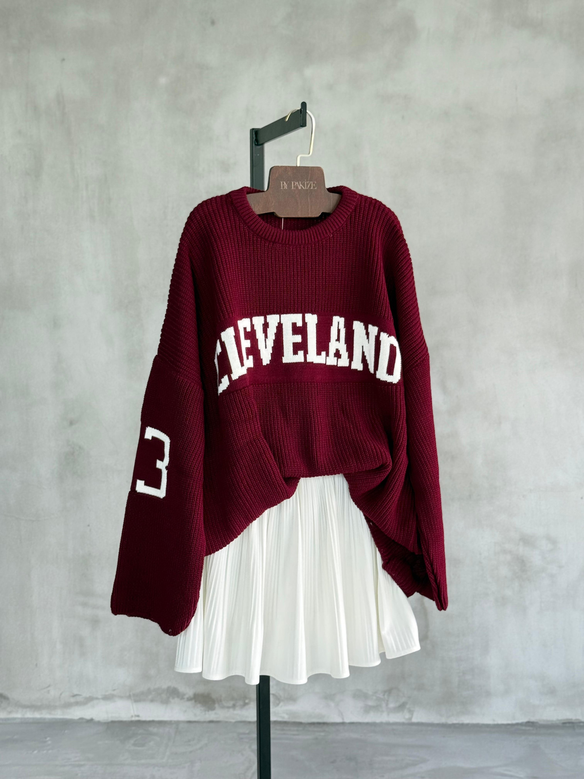 Bisiklet Yaka Yazı Baskı Detaylı Oversize Kazak (Bordo)