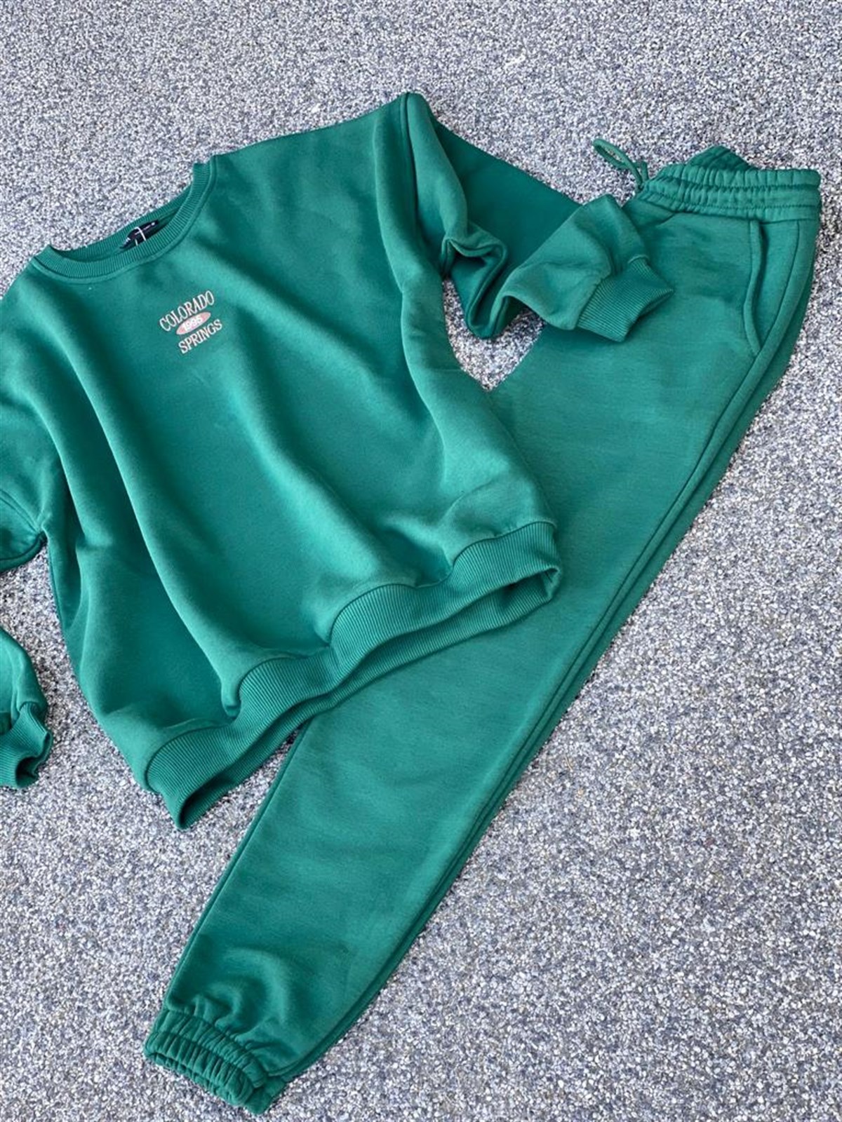 BOĞAZ FERMUARLI SWEATSHİRT JOGGER PANTOLON TAKIM (YEŞİL)