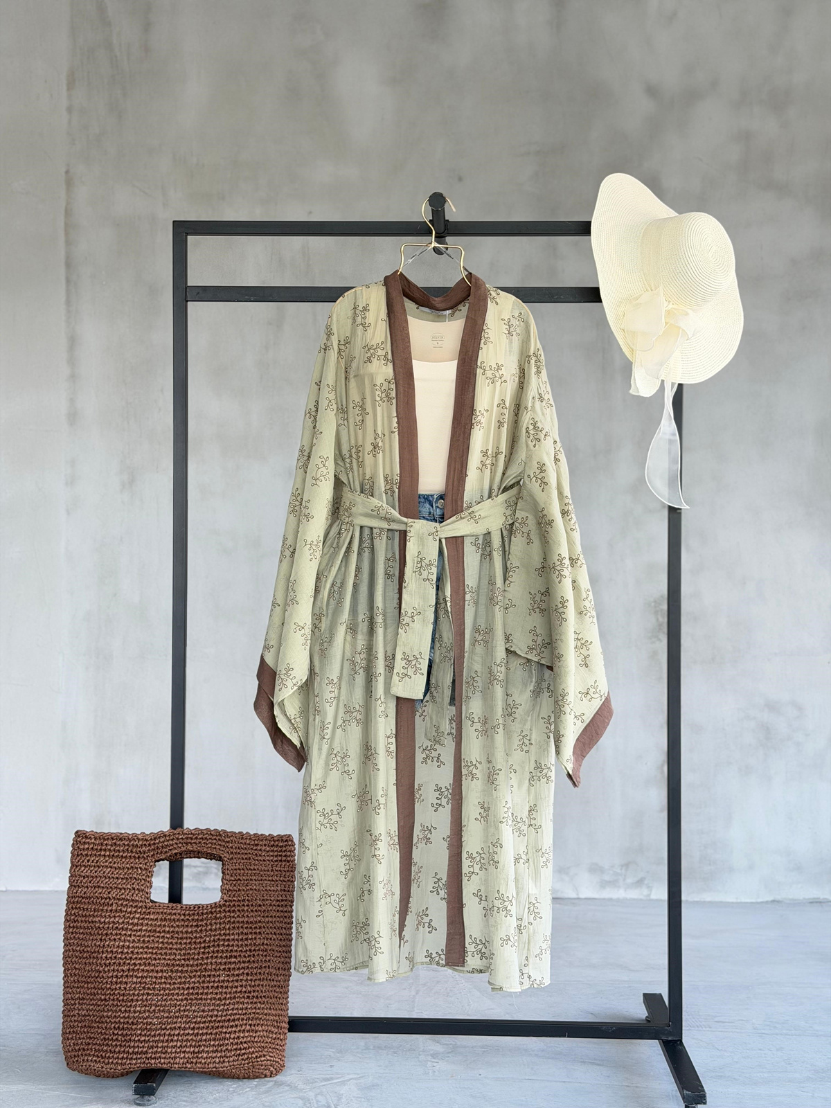 Bohem Nakış Desenli Kuşaklı Kimono (Adaçayı Yeşili)