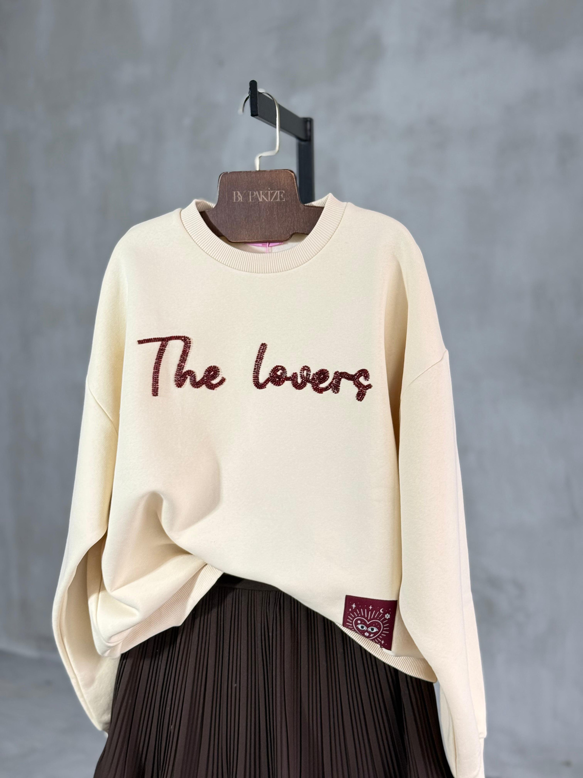 Boncuk Nakışlı Oversize Sweatshirt (Bej)