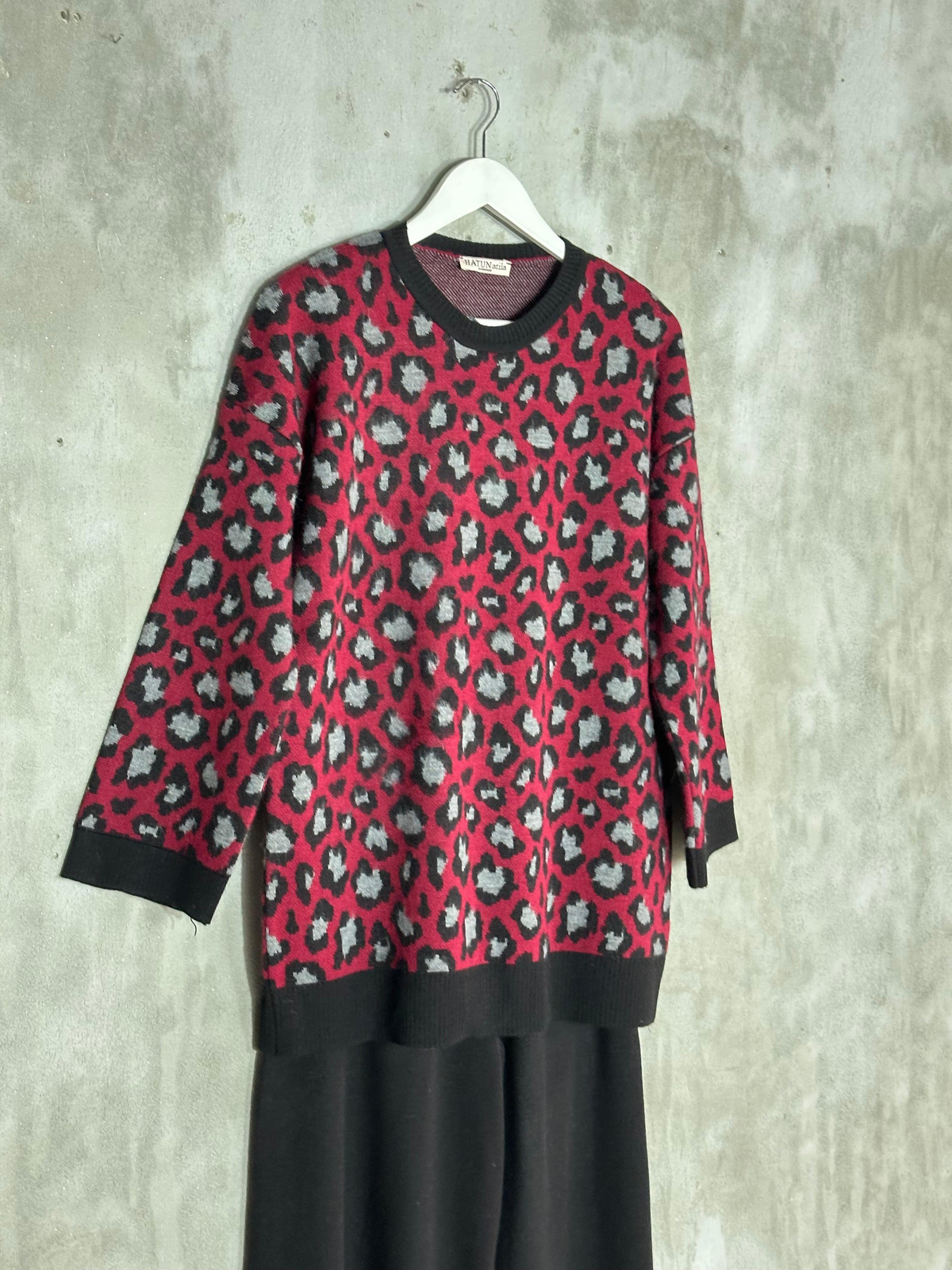 Bordo Leopar Desenli Triko Takım (Siyah)