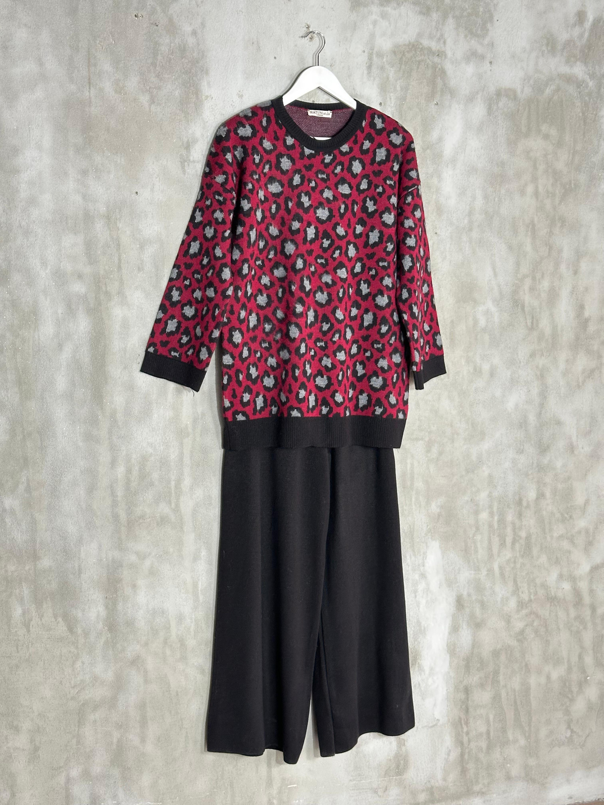 Bordo Leopar Desenli Triko Takım (Siyah)