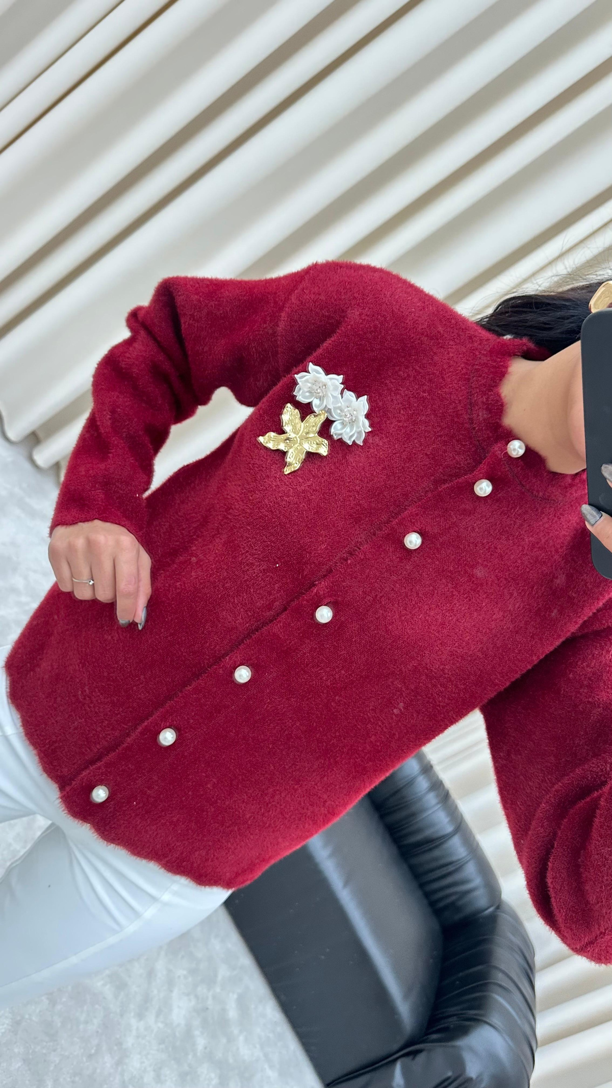 Broş Detaylı İnci Düğmeli Angora Hırka (Bordo)