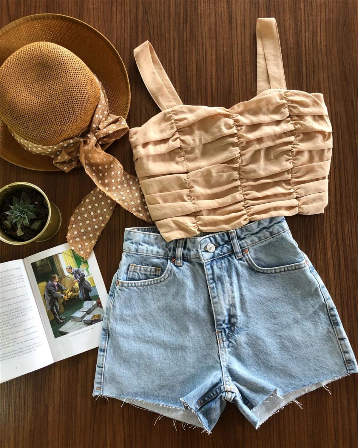 Büzgülü Sırtı Lastikli Crep Kumaş Crop Bluz (BEJ)