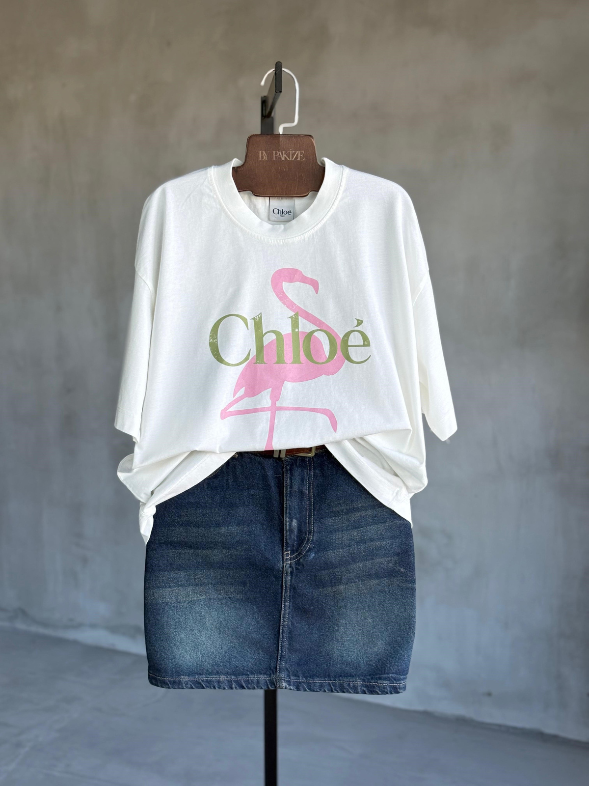 Chloe Yazılı Oversize Tişört (Beyaz)