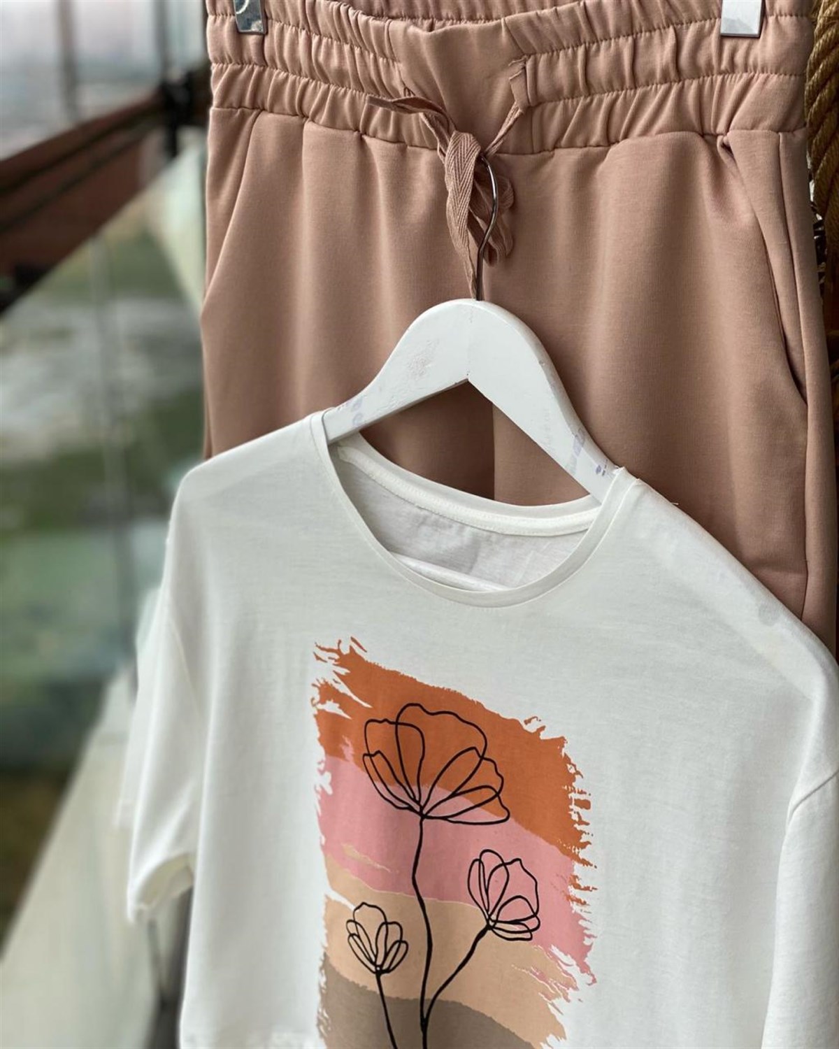 Çiçek Baskılı Altı Büzgülü Tshirt
