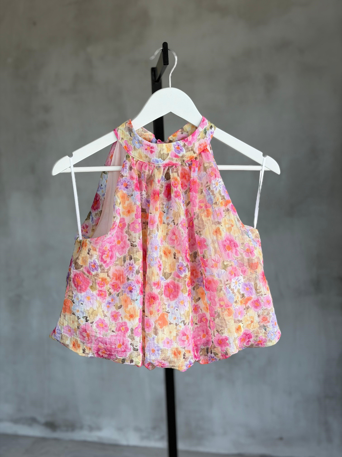 Çiçek Desenli Halter Yaka Şortlu Takım  (Pembe)