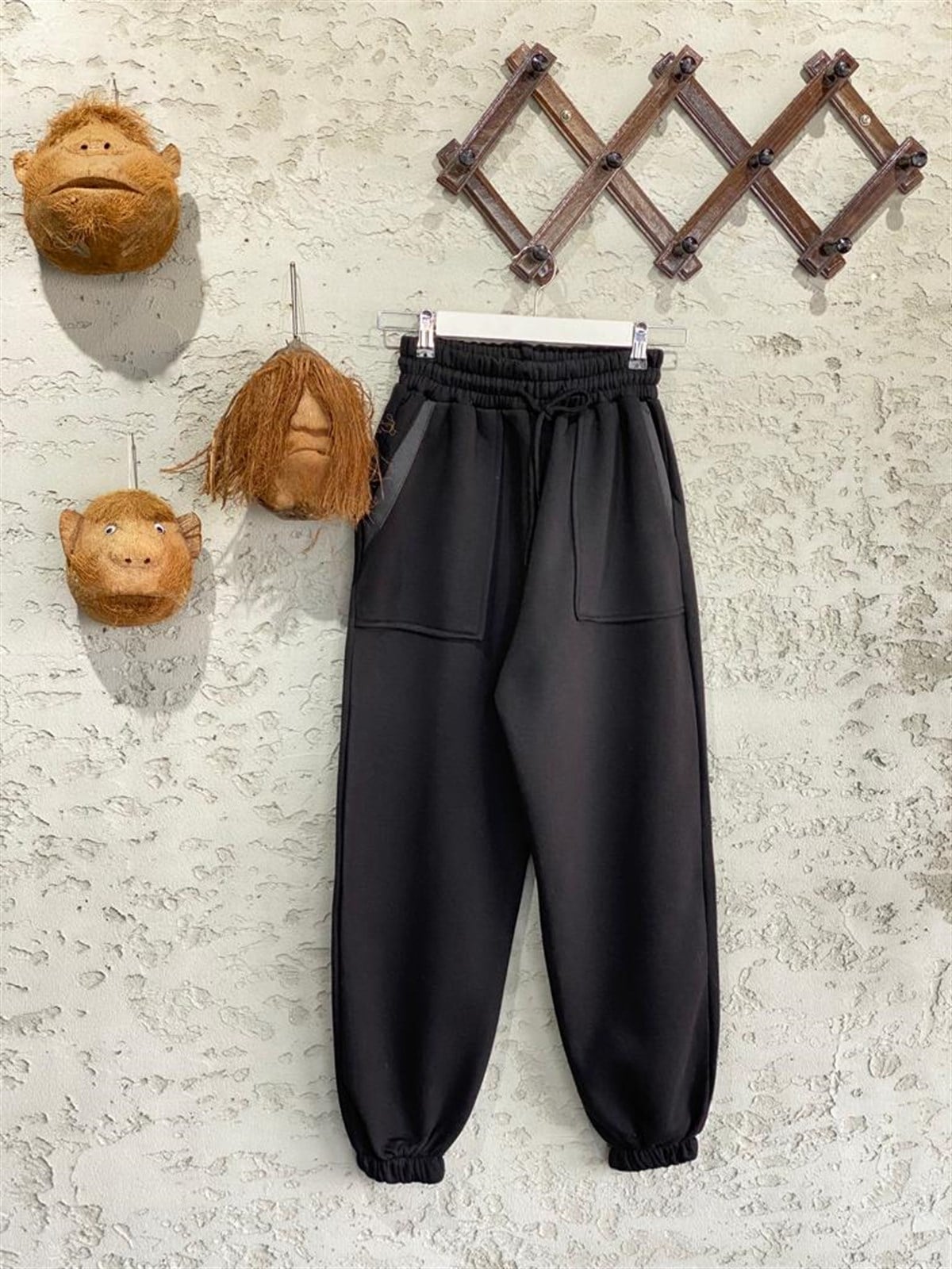 Çift Cepli Şerit Detaylı Jogger Pantolon (Siyah)