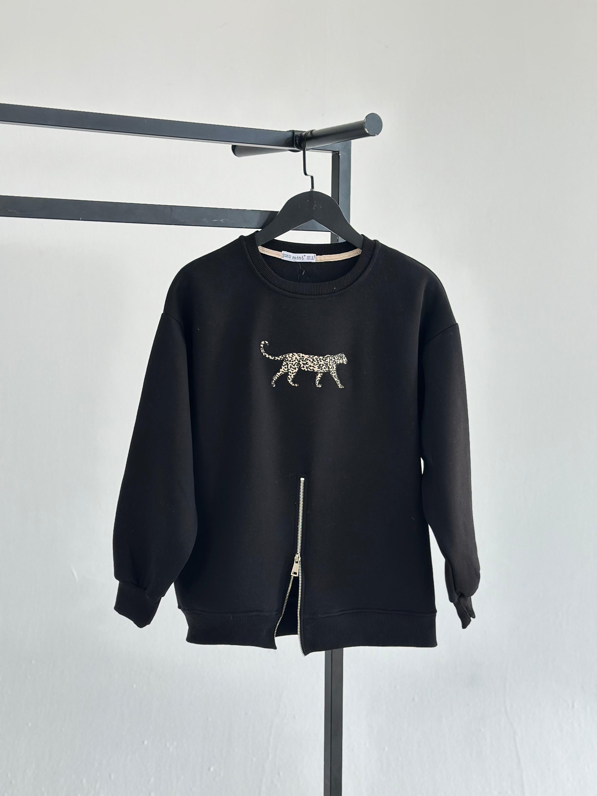 Çita Nakış İşlemeli Fermuar Detaylı Sweat (Siyah)