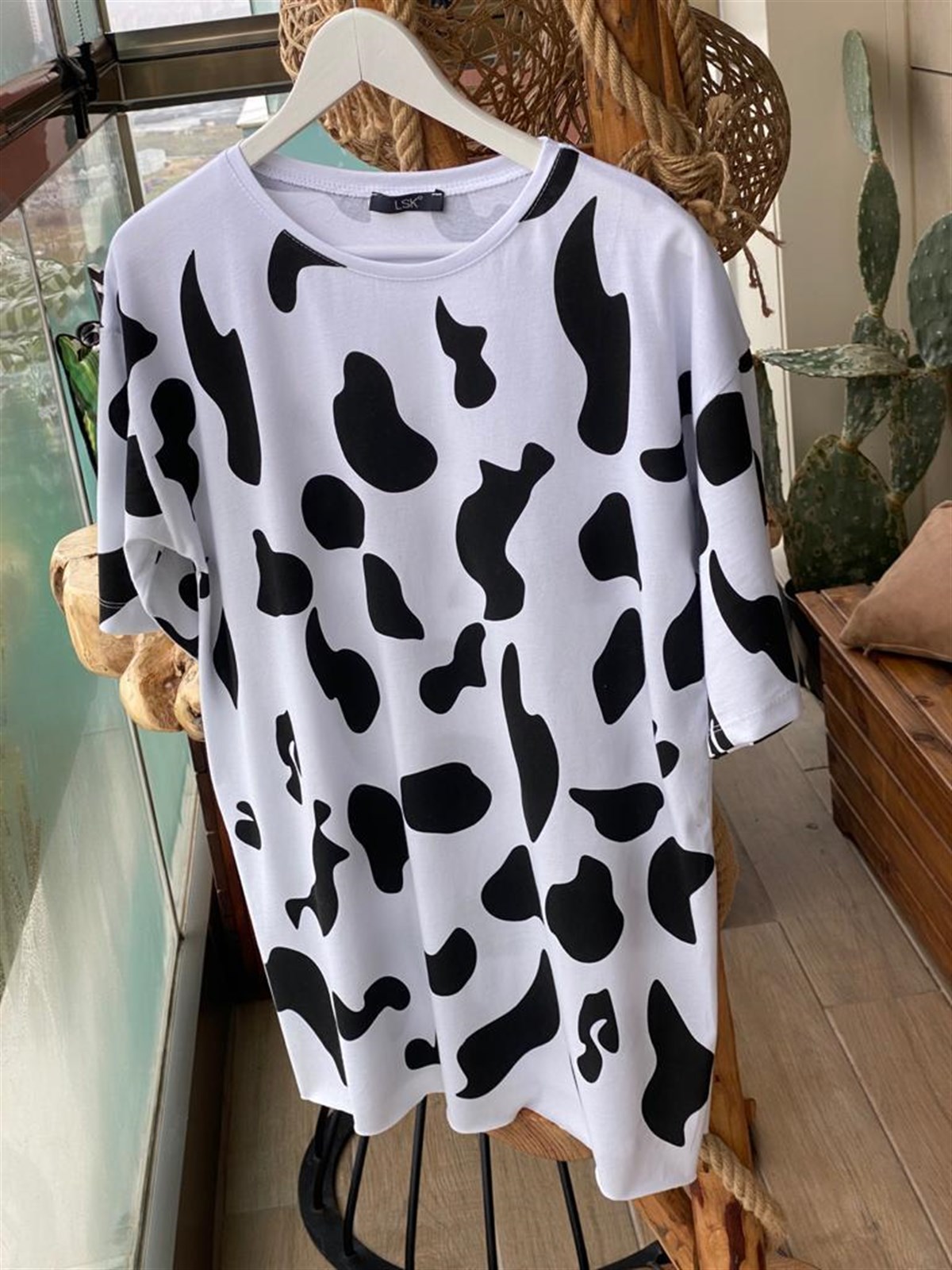 Dalmaçya Desen Tshirt (BEYAZ)