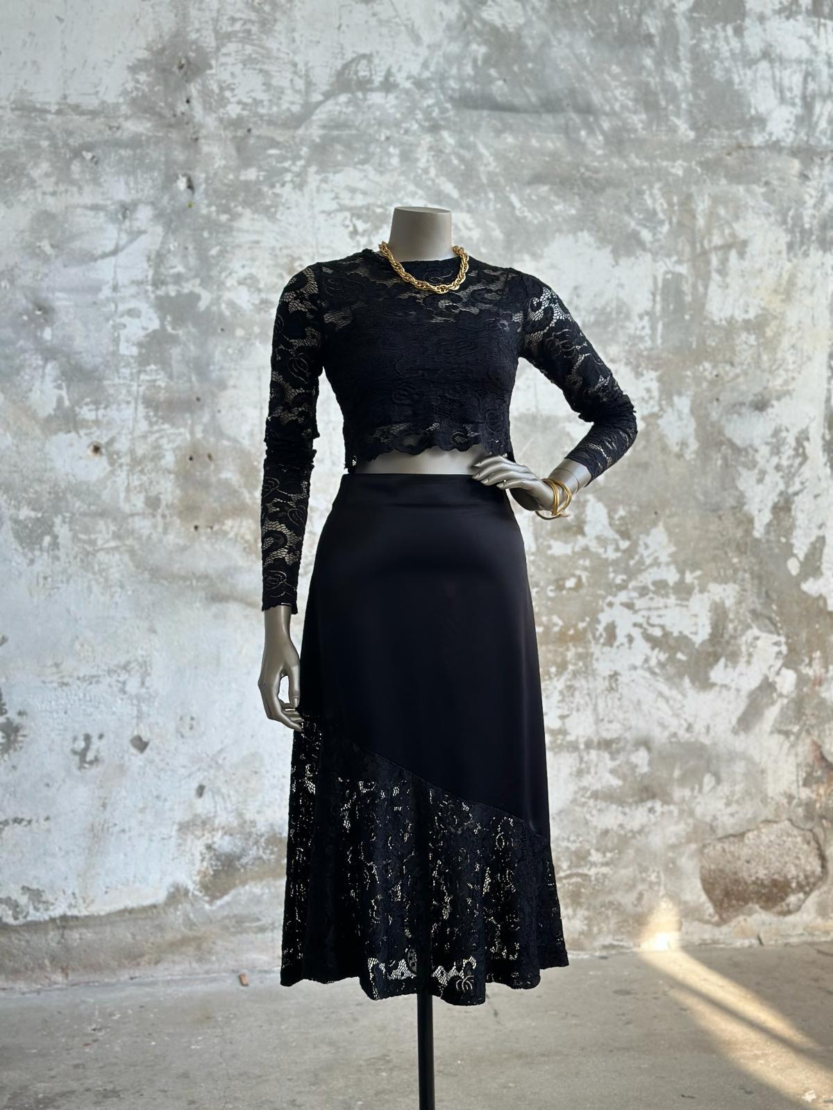 Dantel Crop Bluz (Siyah)