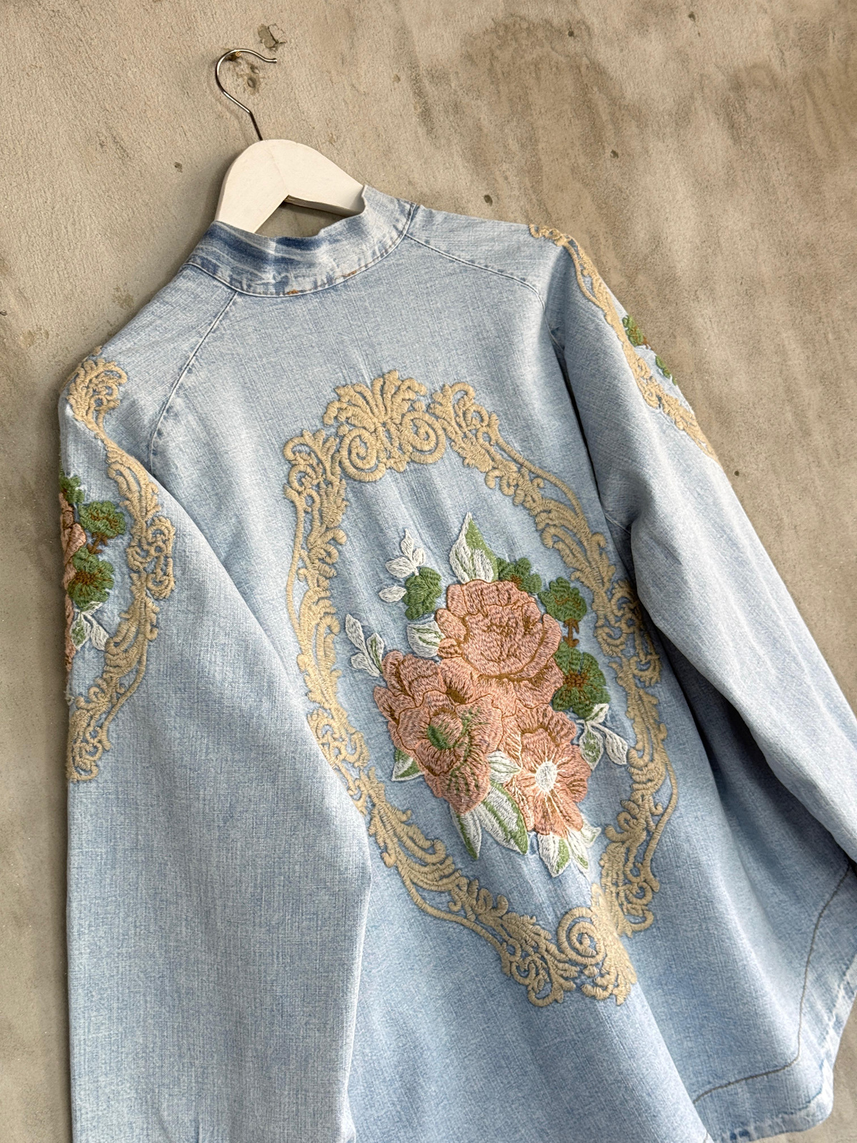 Denim Full Nakışlı Oversize Kimono (Buz Mavisi)
