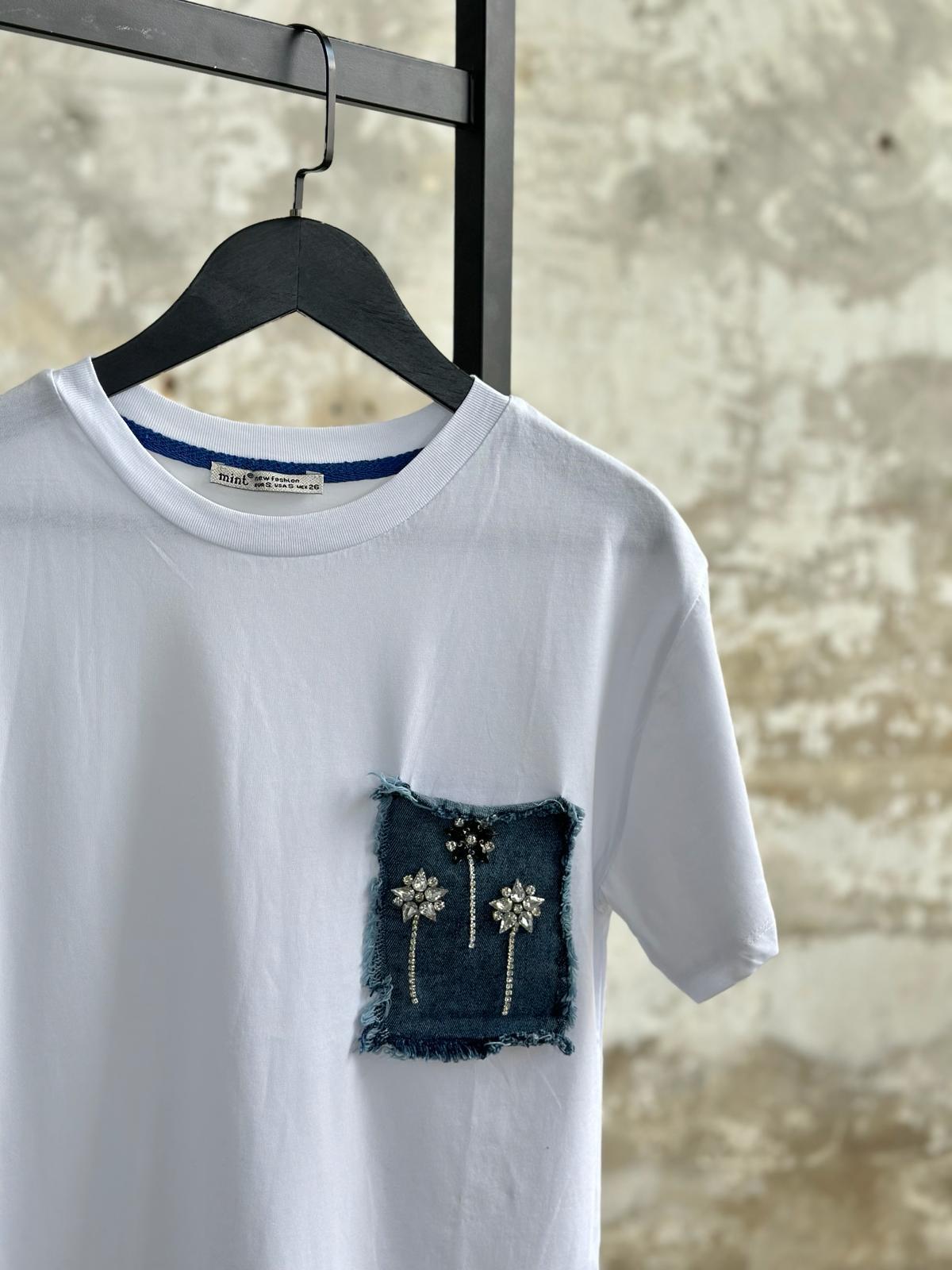 Denim Kot Ve Salkım Kristal Taş İşçilikli Cep Detaylı Tişört (Beyaz)