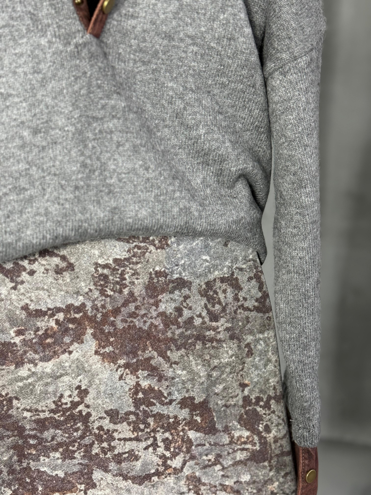 Desenli Gabardin Etek (Gri)