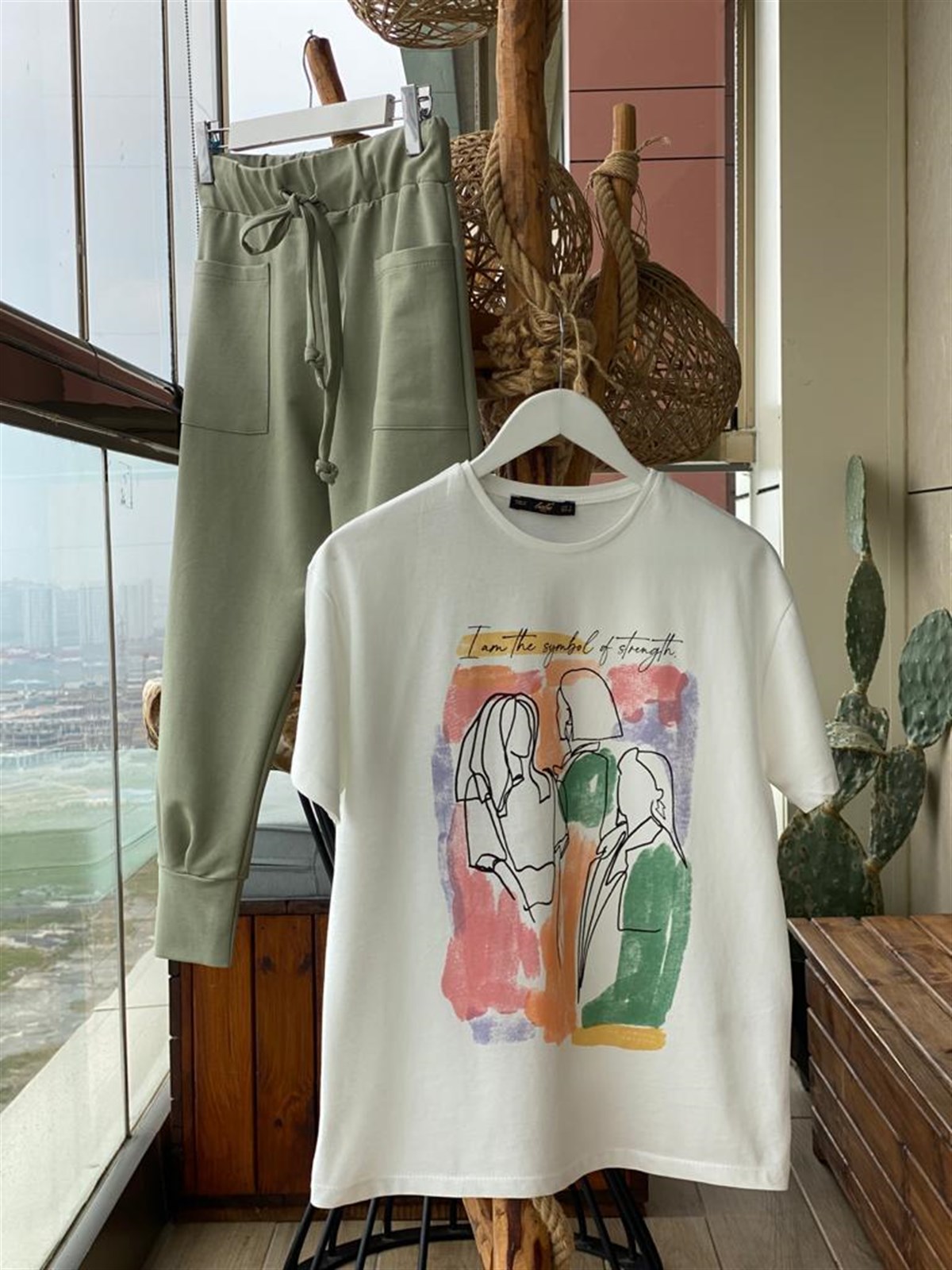 Desenli Tshirt
