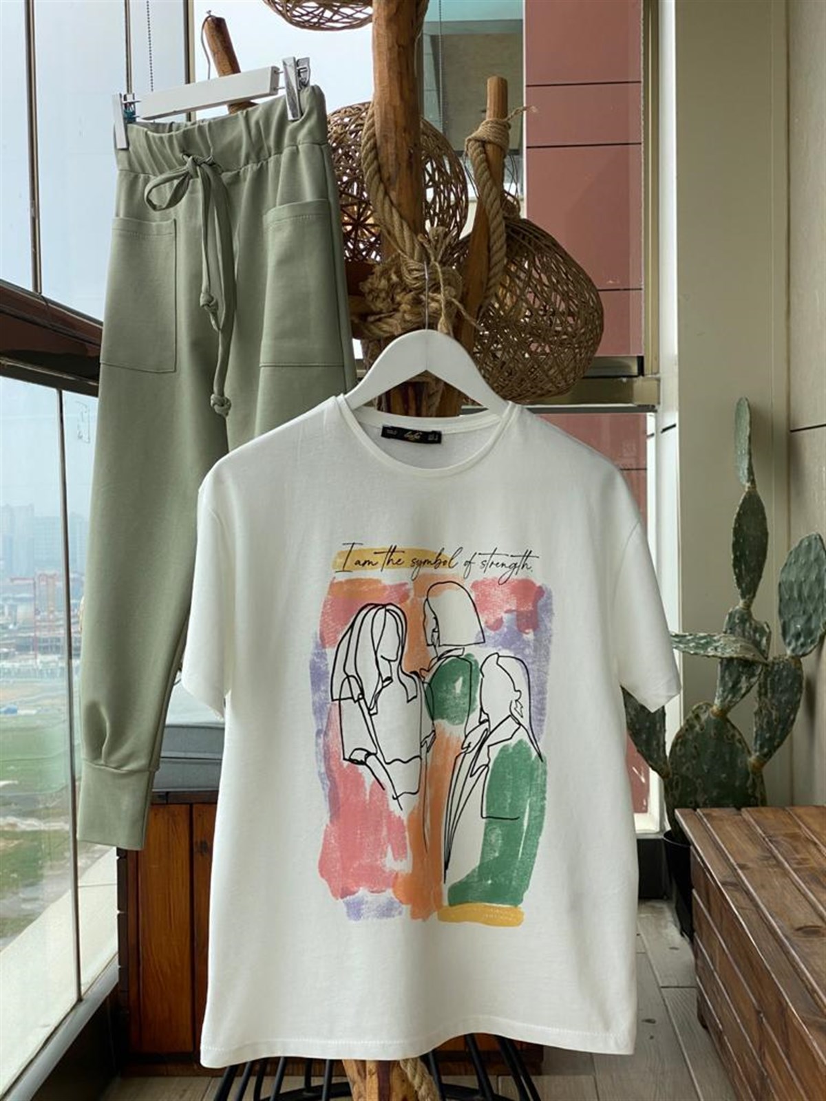 Desenli Tshirt
