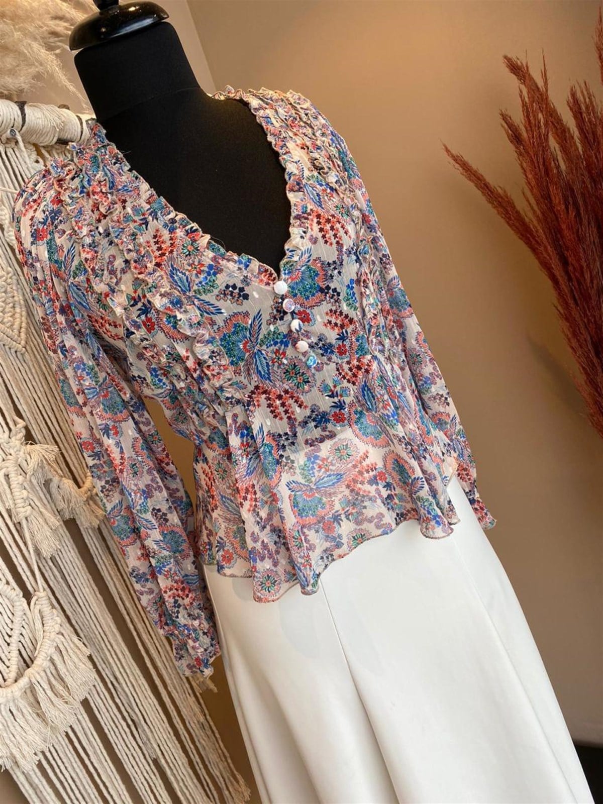 Desenli V Yaka Peplum Bluz