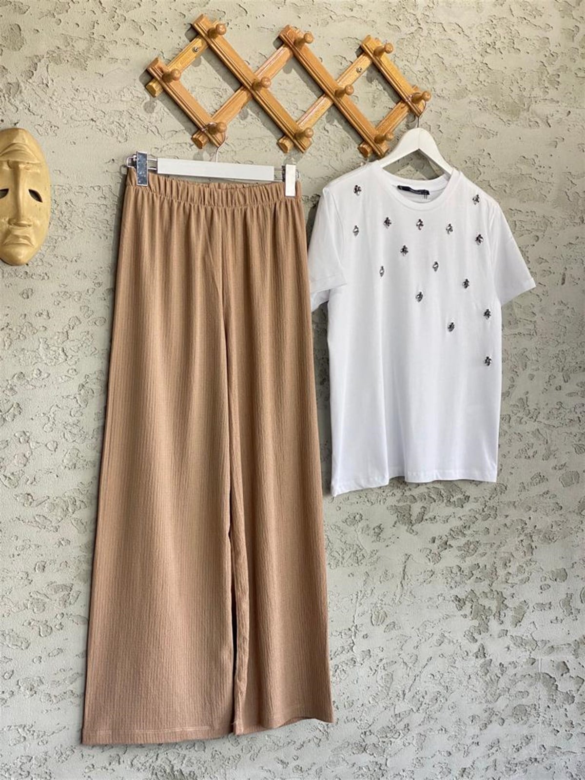Dokuma Kabartmalı Beli Lastikli Pantolon (Camel)