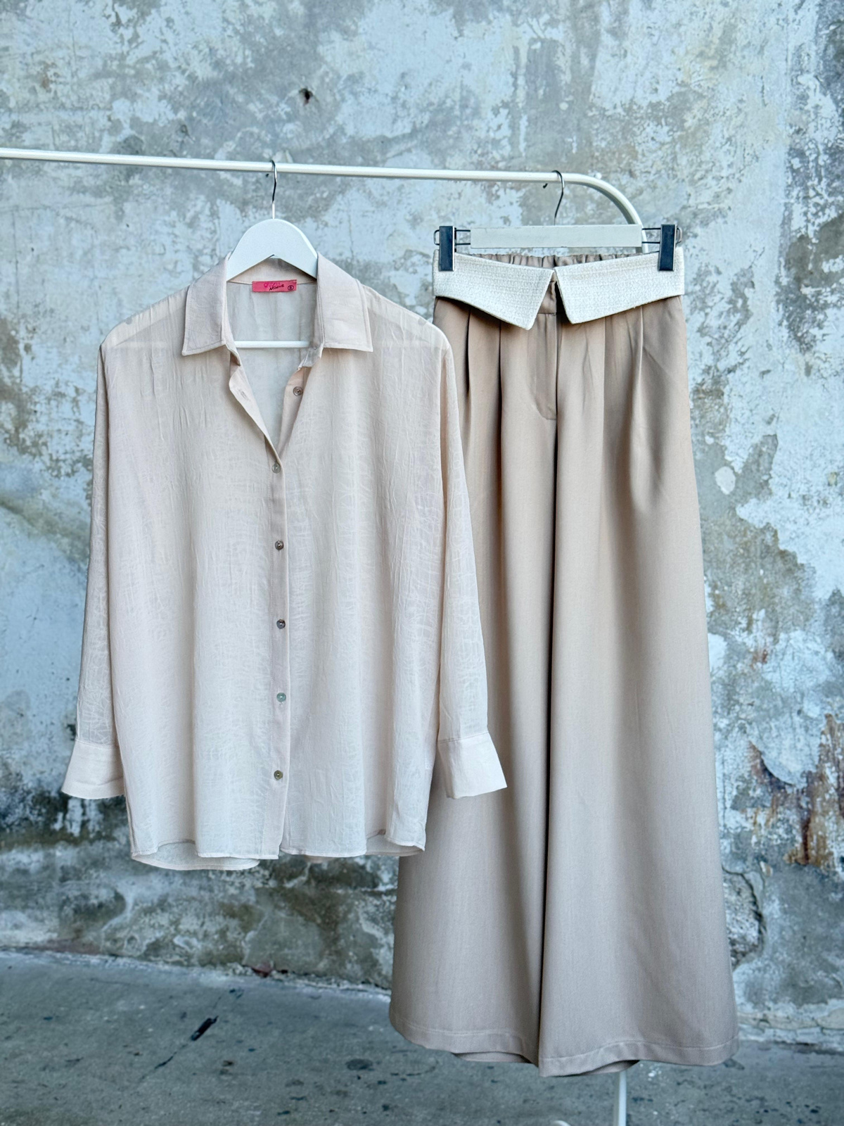 Düğmeli Oversize Dokulu Gömlek (Taş)