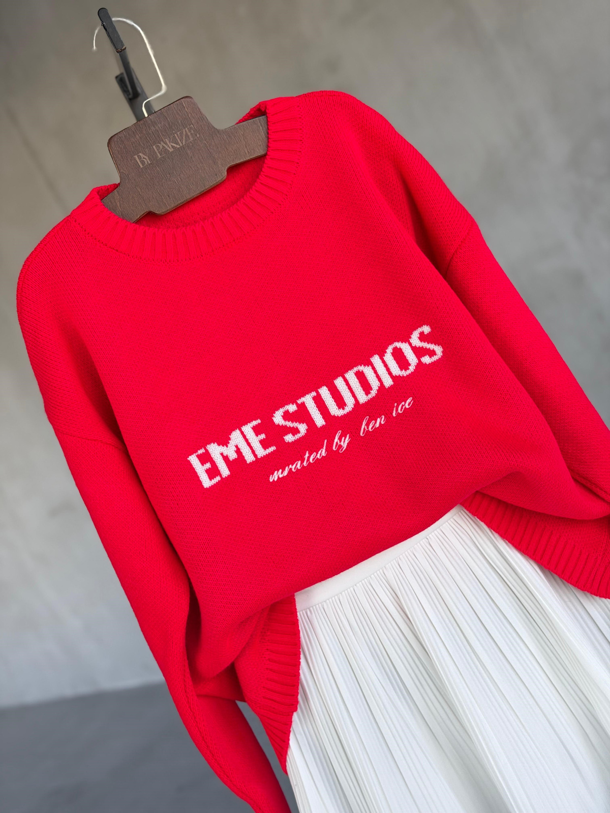 EME Studios Yazı Detaylı Oversize Triko Kazak(Kırmızı)