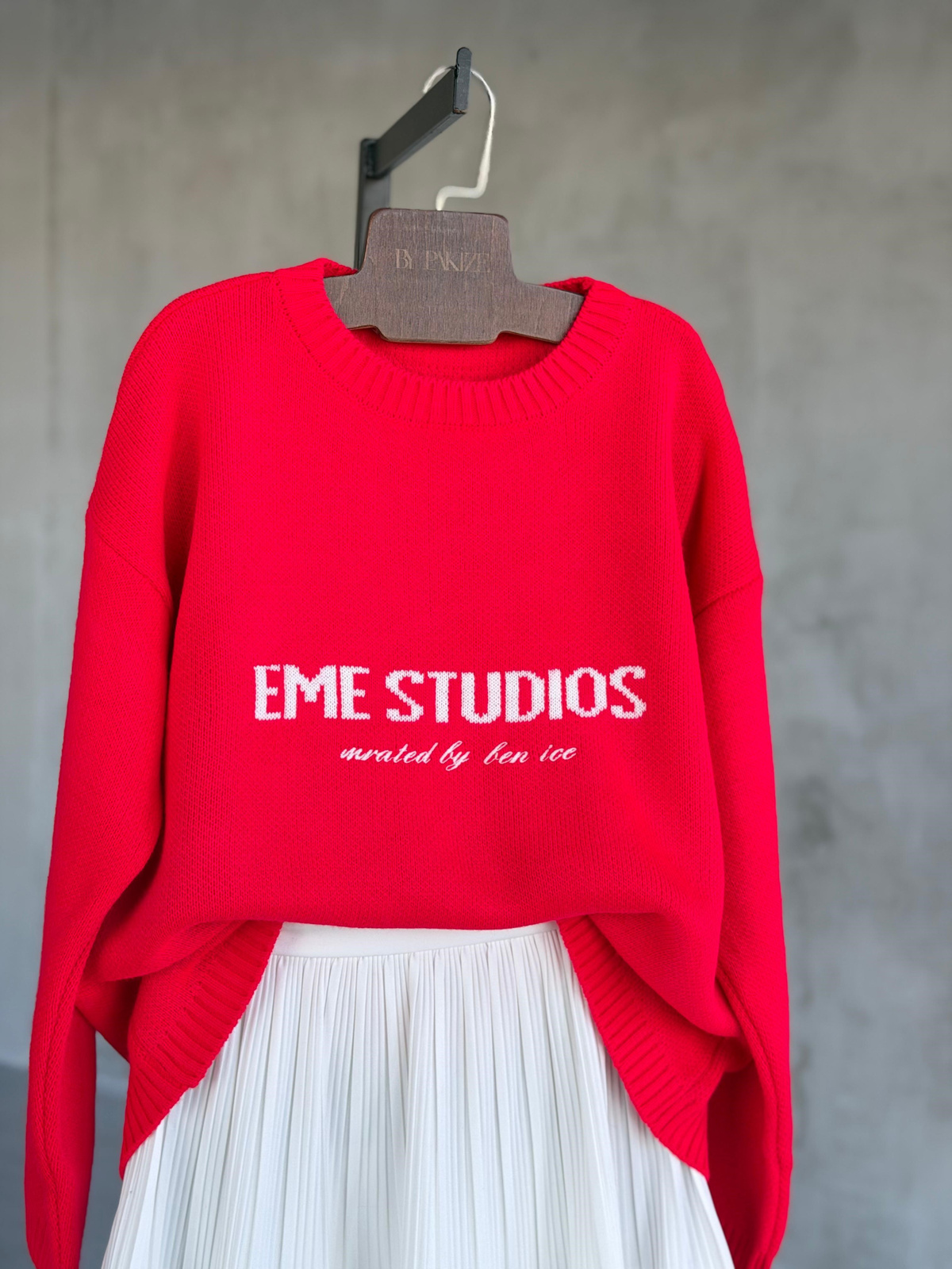 EME Studios Yazı Detaylı Oversize Triko Kazak(Kırmızı)